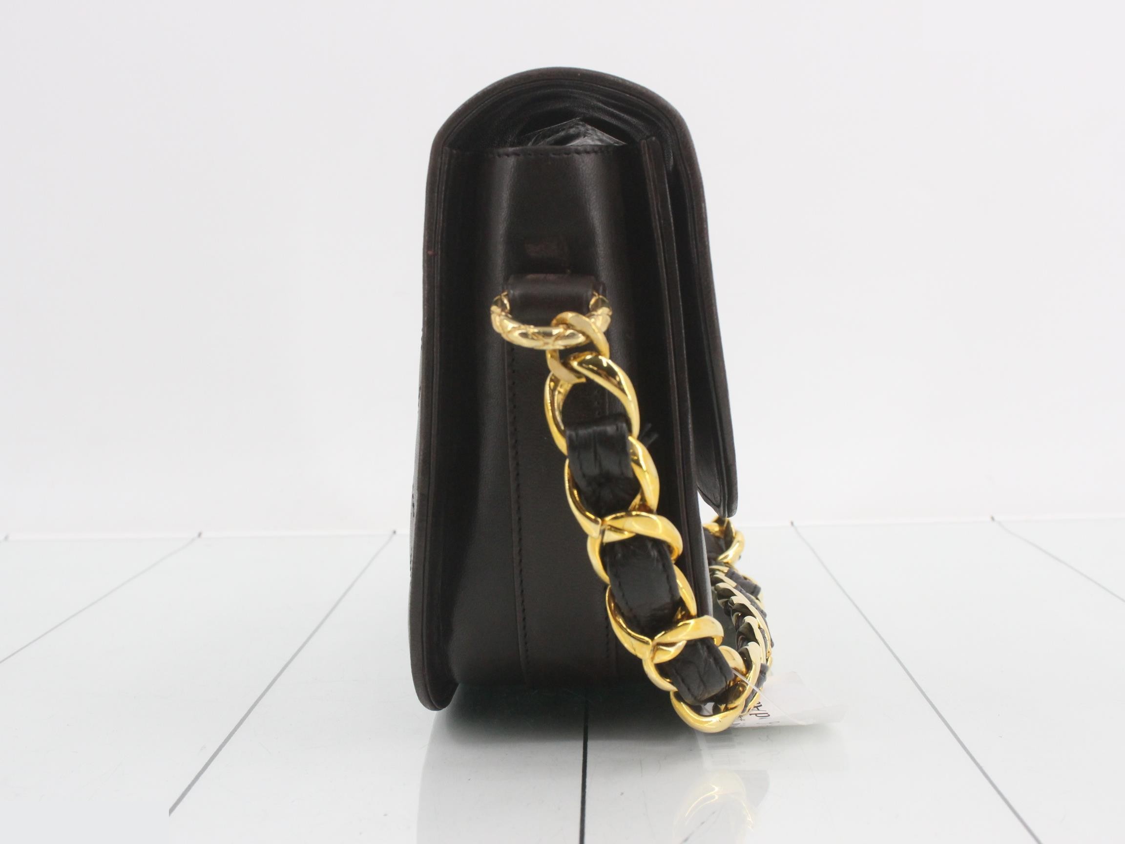 Matelassé (bag) - Shoulder bag — view 4