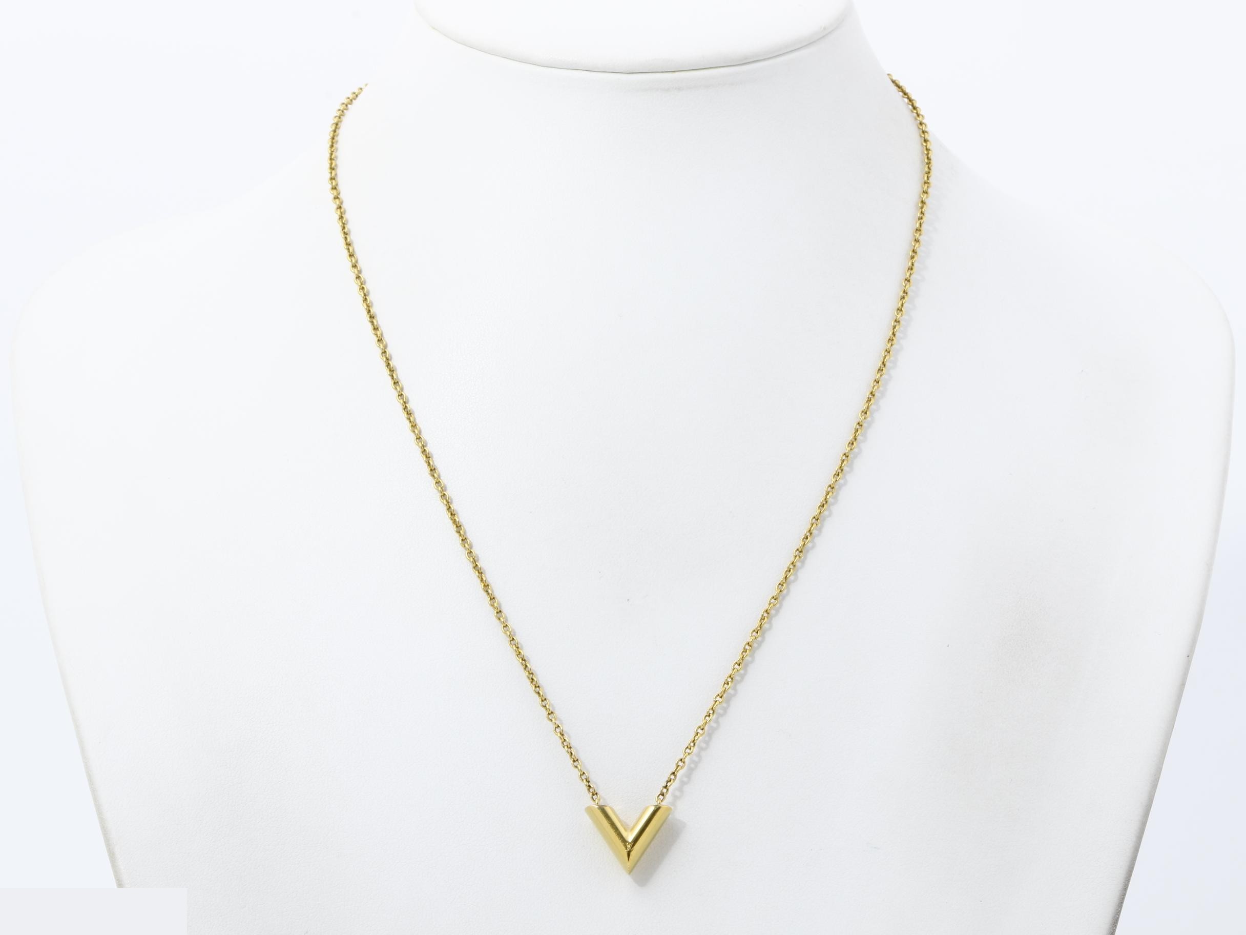 LV Essential V Necklace, 9.3g, 50cm — view 3