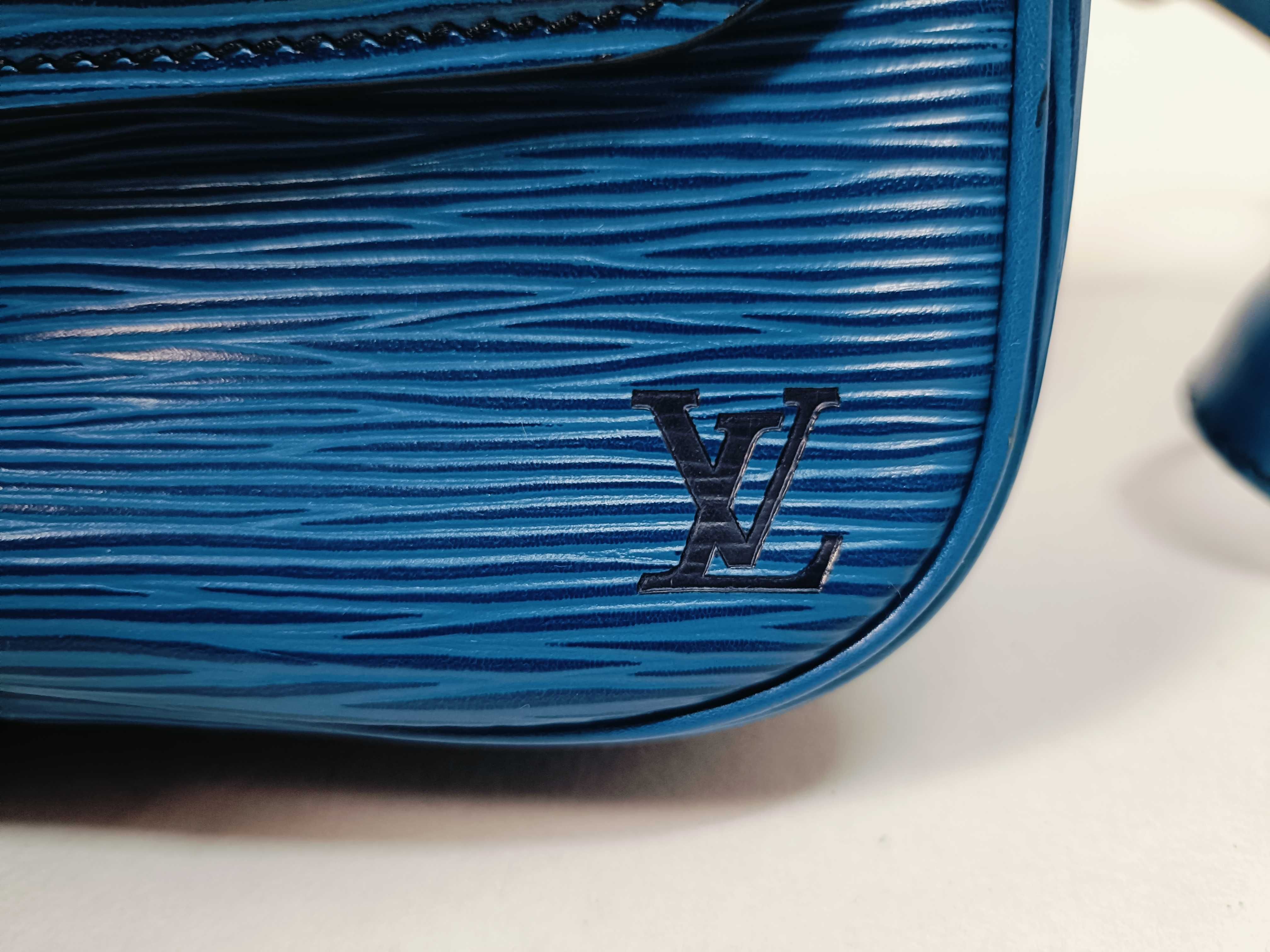Epi Cartouchiere Shoulder Bag — view 14