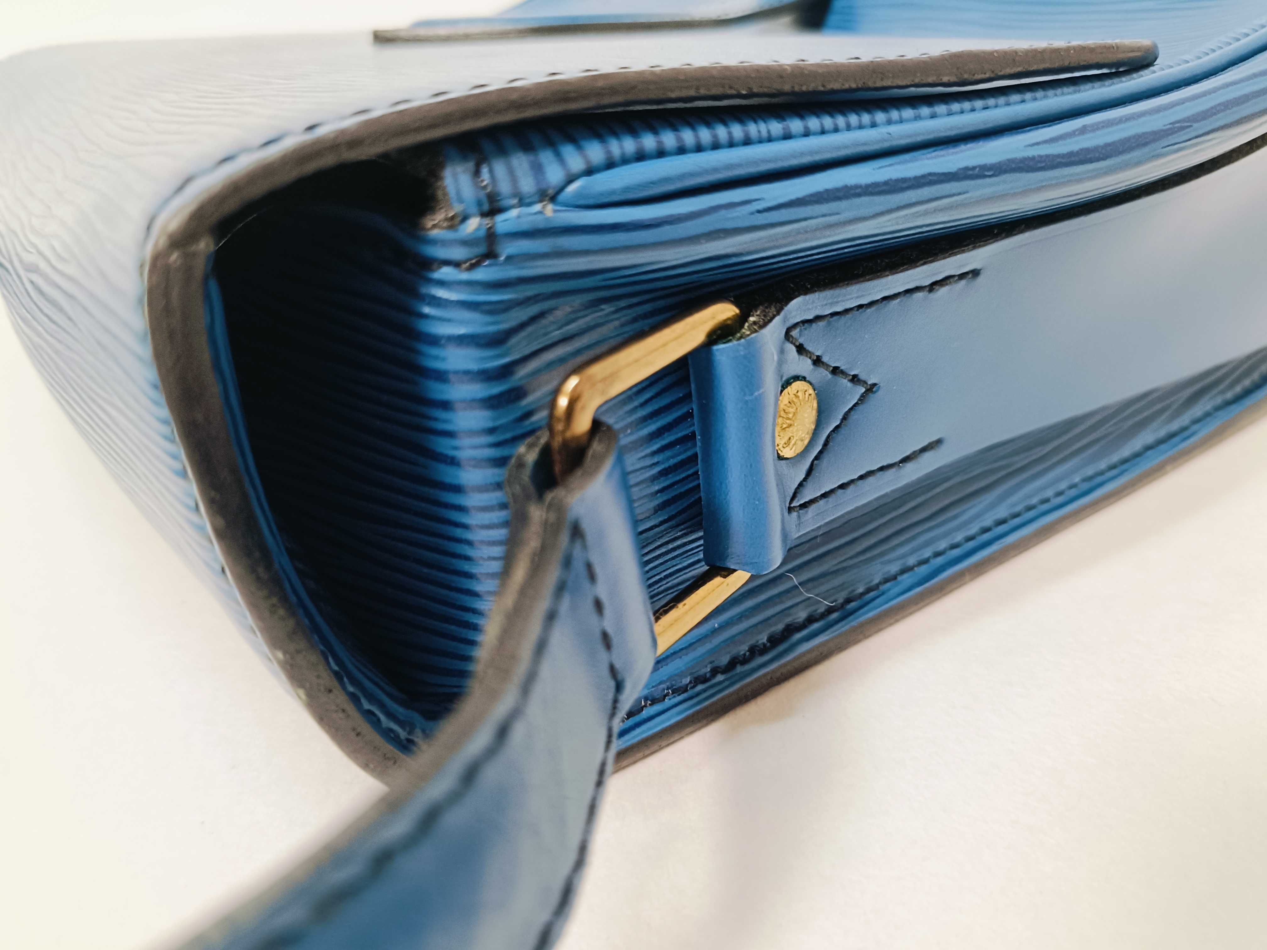 Epi Cartouchiere Shoulder Bag — view 5