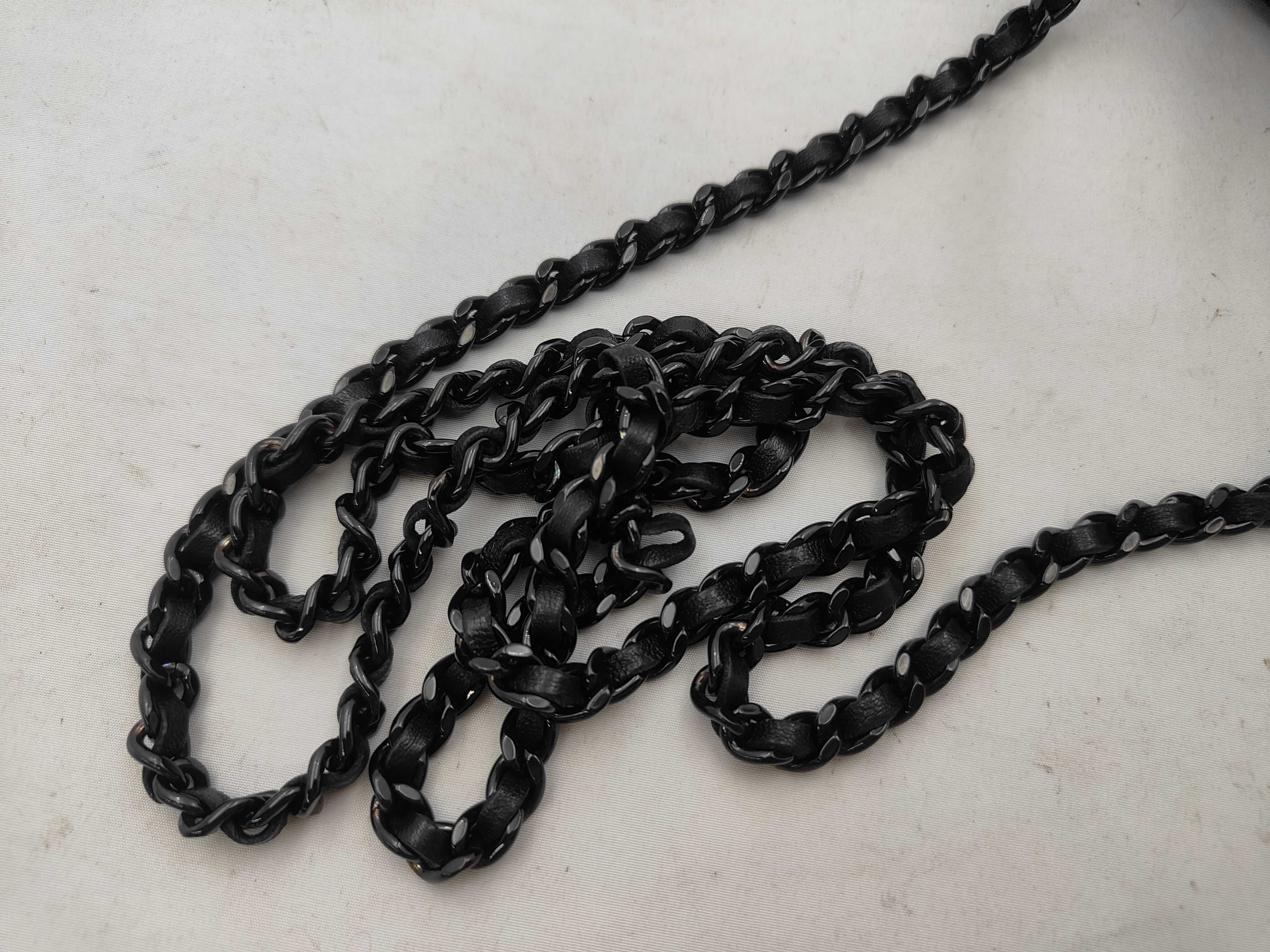 Handle Chain Bag Shoulder Bag — view 3