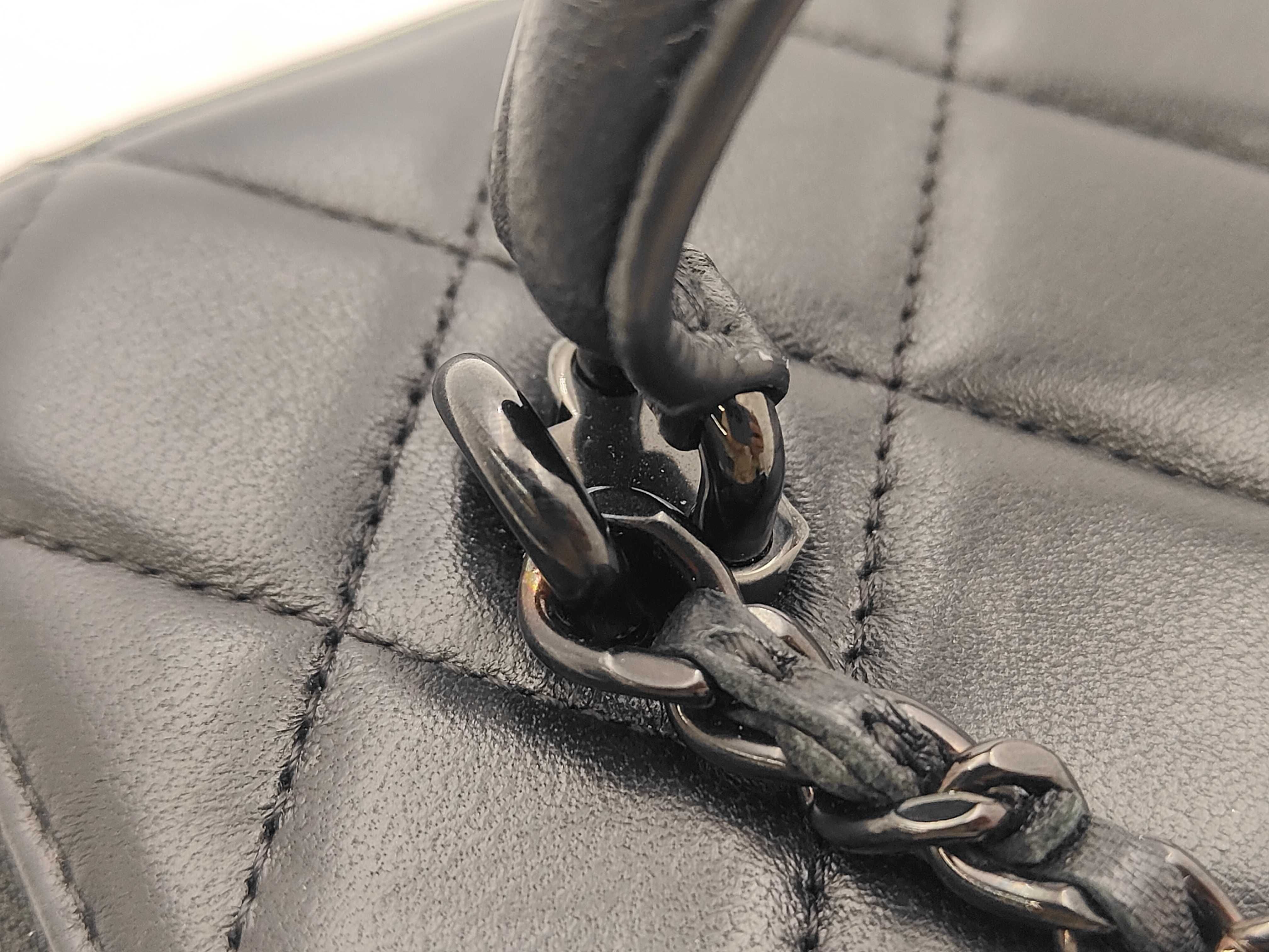 Handle Chain Bag Shoulder Bag — view 6