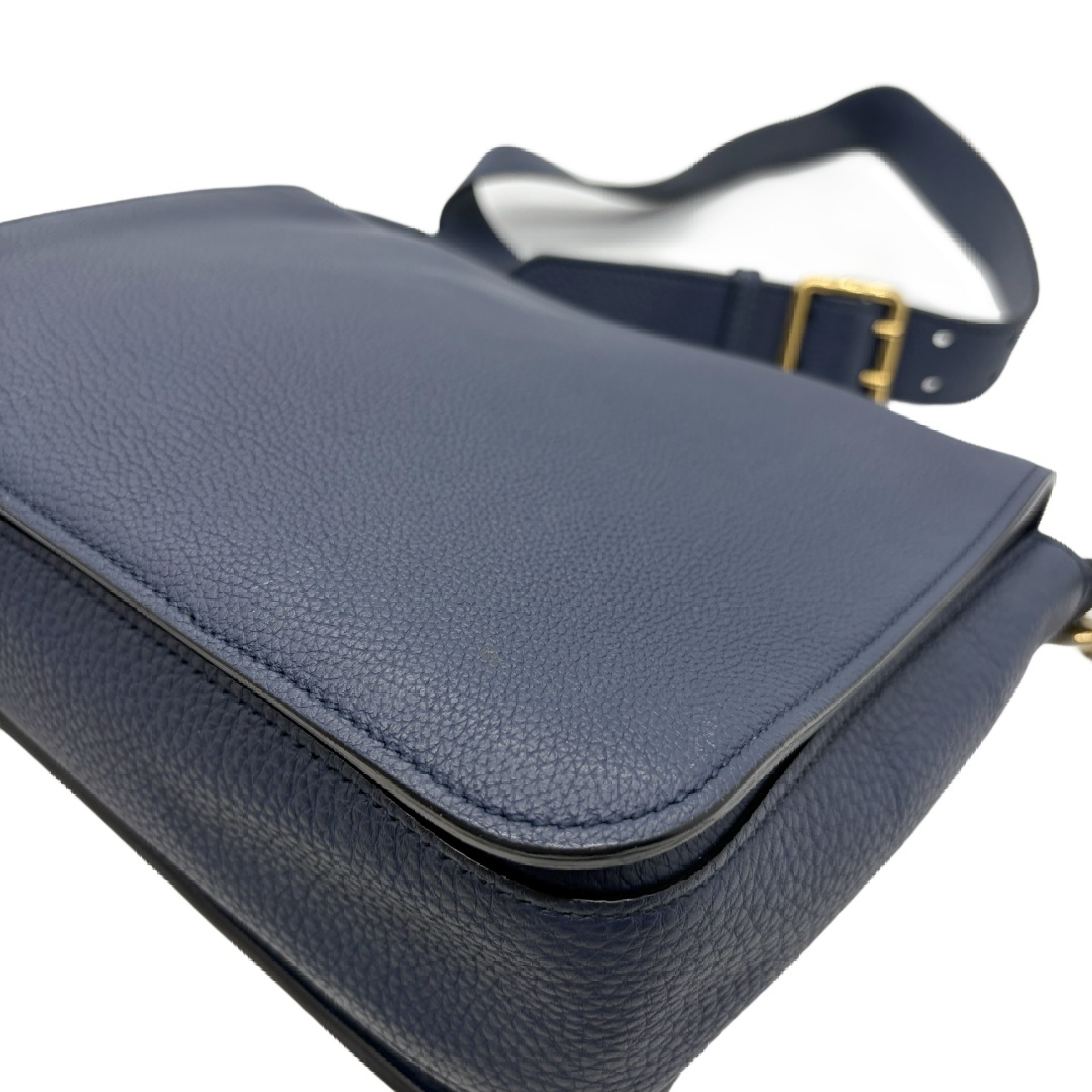 Jackie Leather Shoulder Bag — view 9
