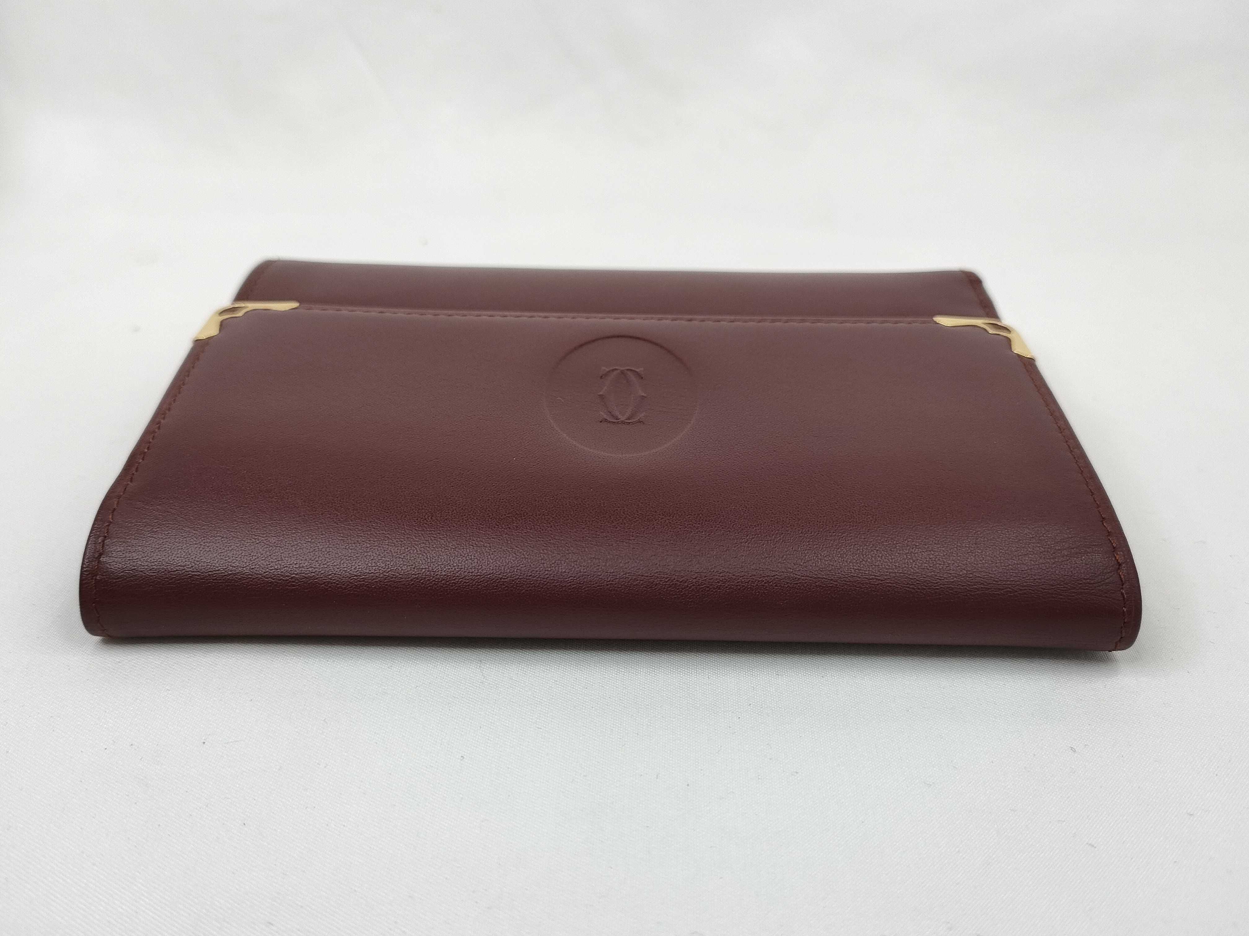 Must tri-fold wallet with coin purse — view 6