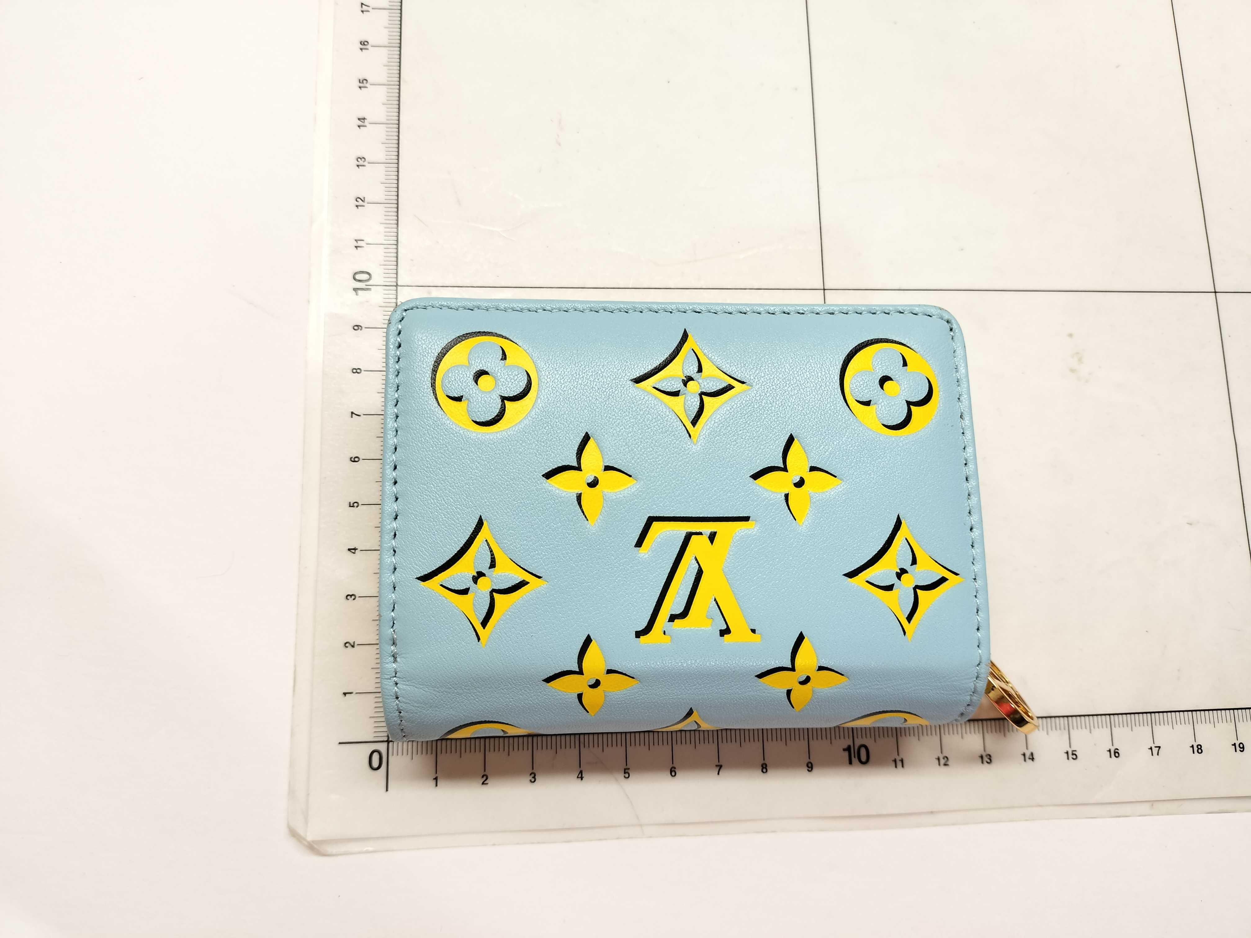 Monogram Limited Edition Portefeuille Lou M83687 Wallet — view 2
