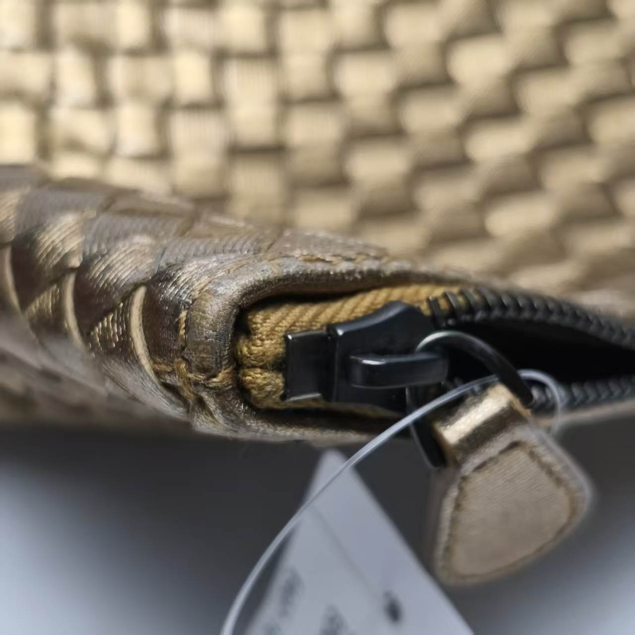 【*Shipped from: China*】BOTTEGA VENETA Lambskin Clutch Bag Second Bag — view 9