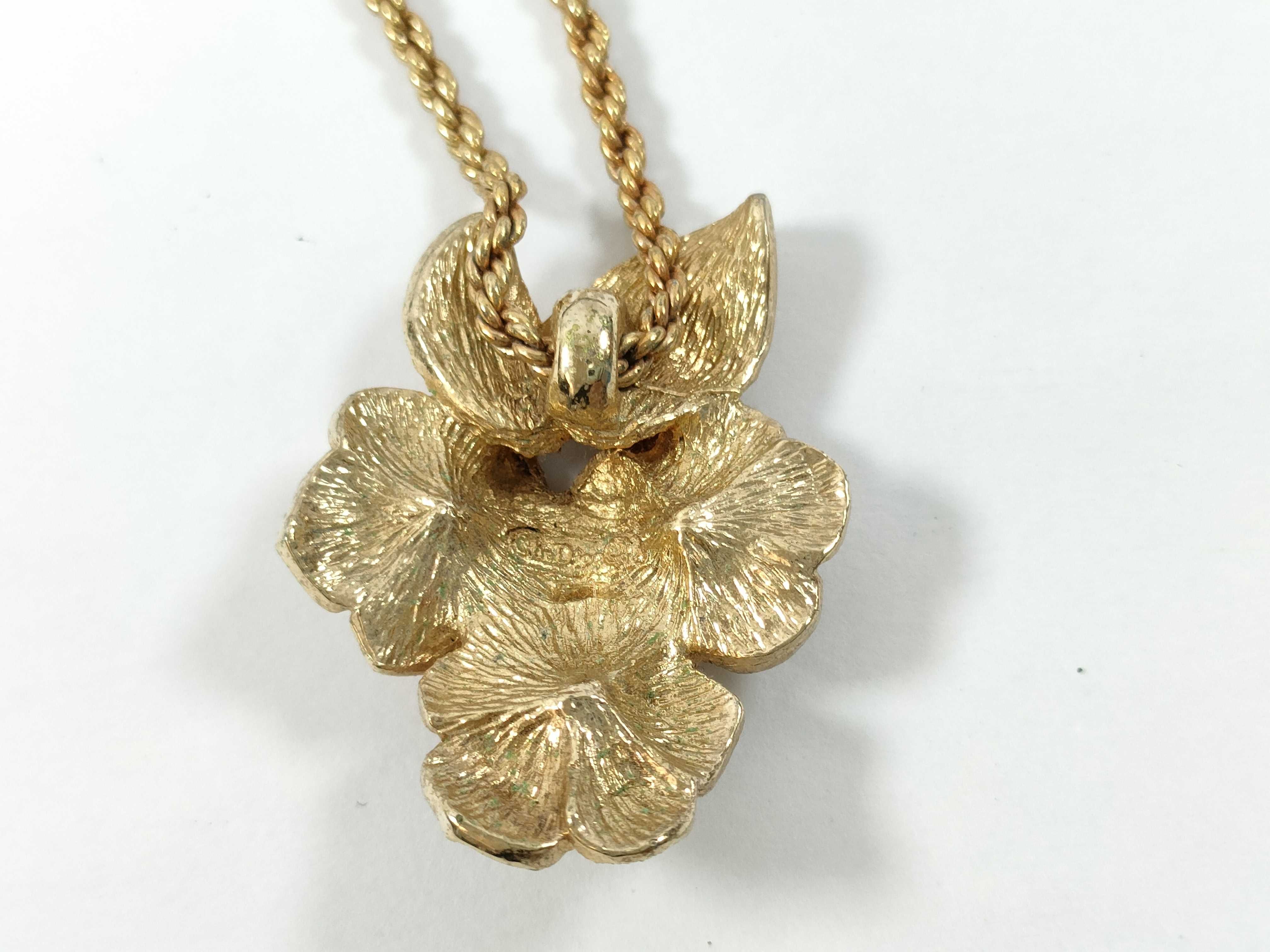 Pearl Flower Rhinestone Gold Earrings Necklace — view 3