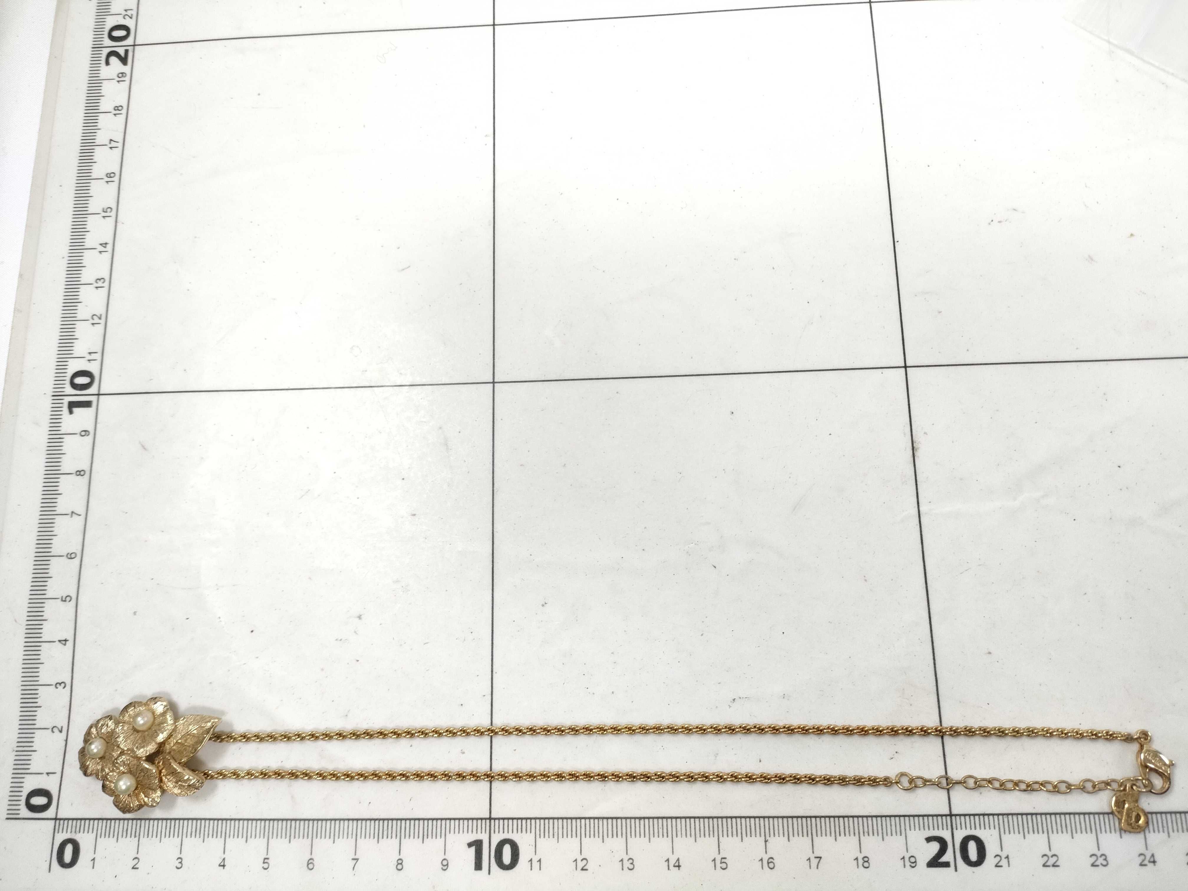 Pearl Flower Rhinestone Gold Earrings Necklace — view 7