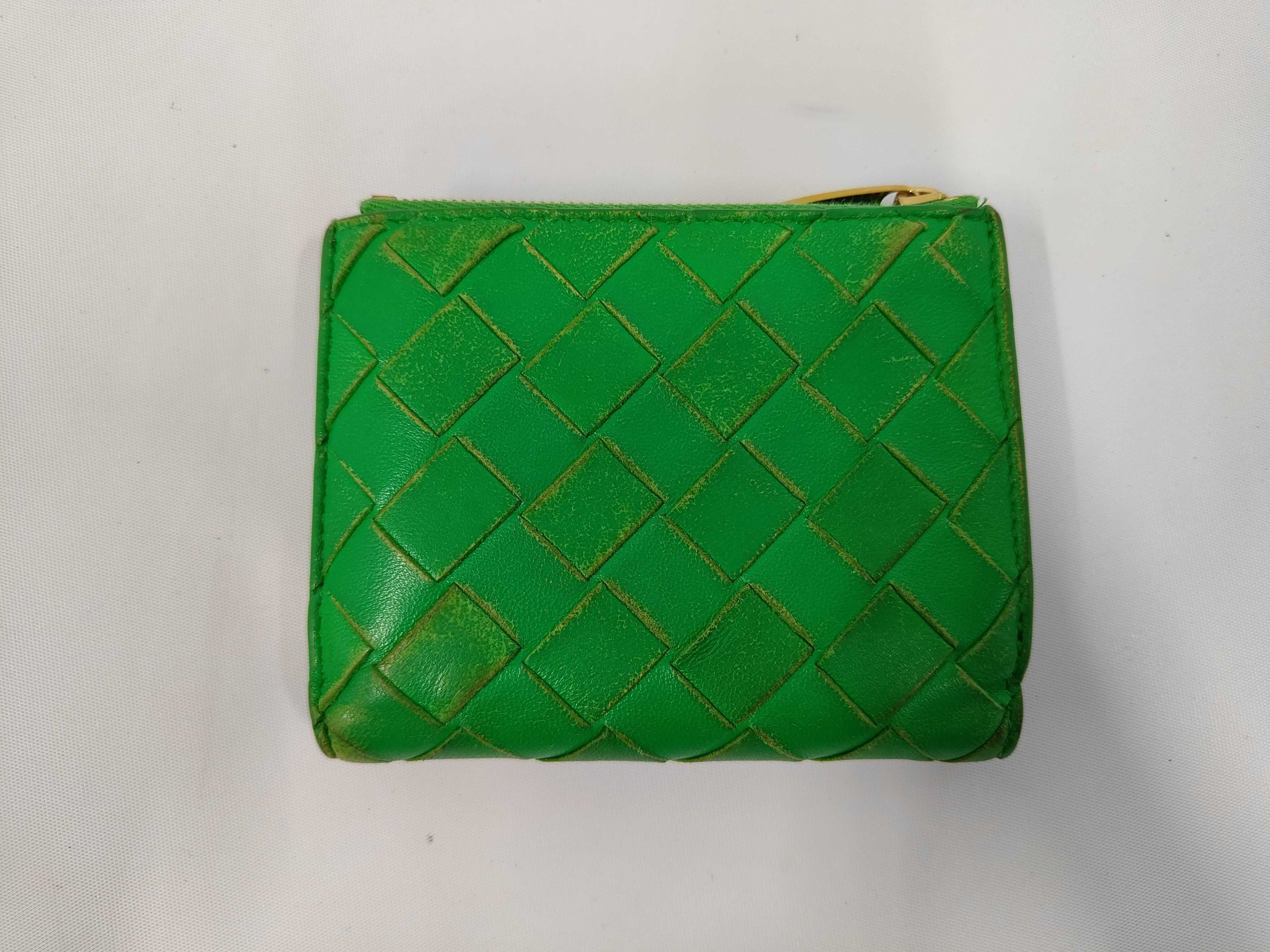 Maxi Intrecciato Leather Bi-fold Wallet