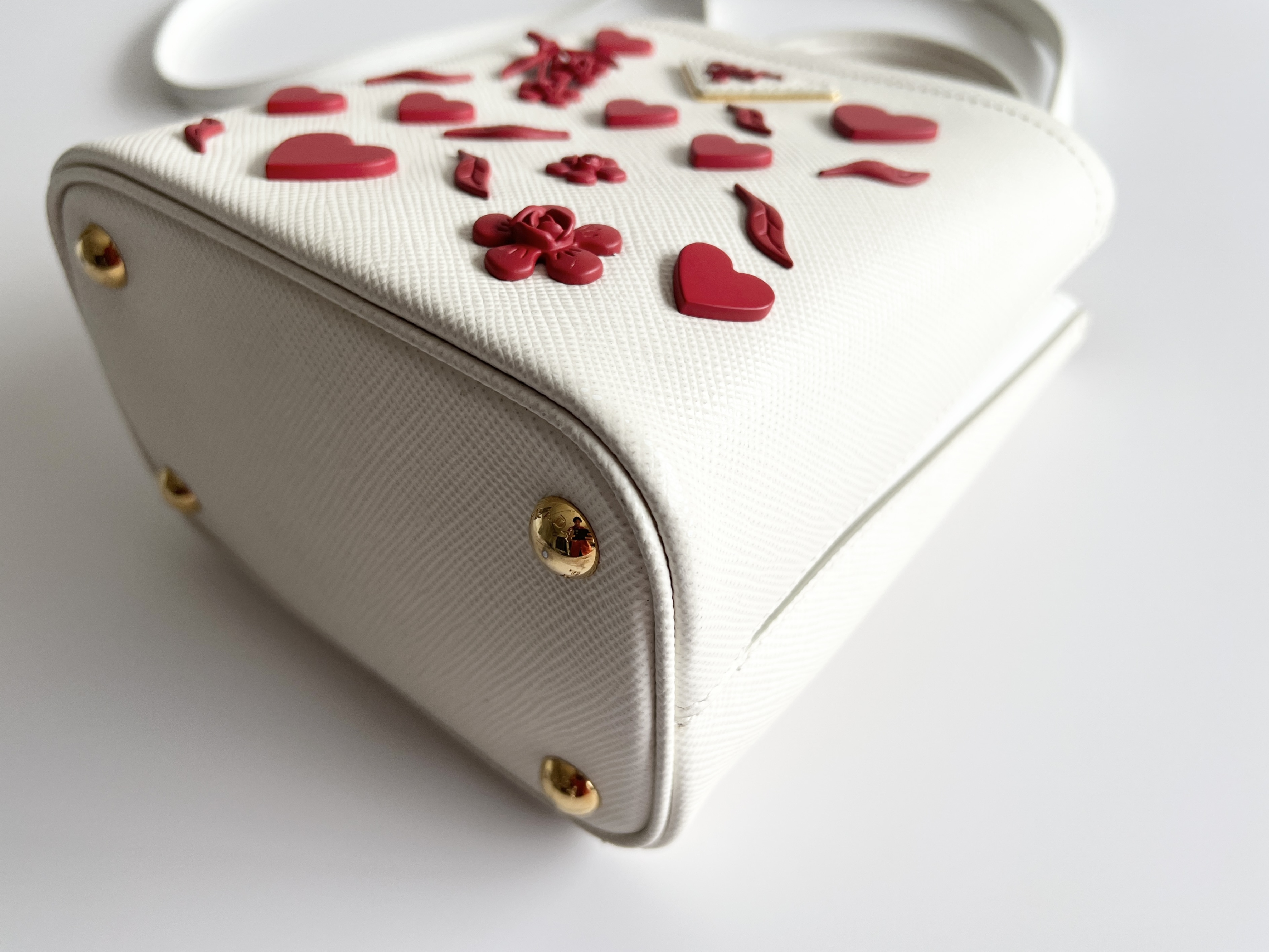 Panier Saffiano Cuir Heart Limited Edition Leather 2-way Shoulder Bag/Handbag — view 11