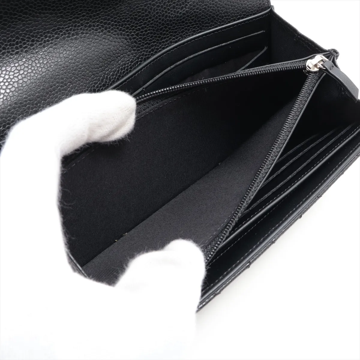 Matelassé Caviar Skin Long Wallet, Black with Silver Hardware, 21076324. There is some thread tension inside the card slots. — view 8
