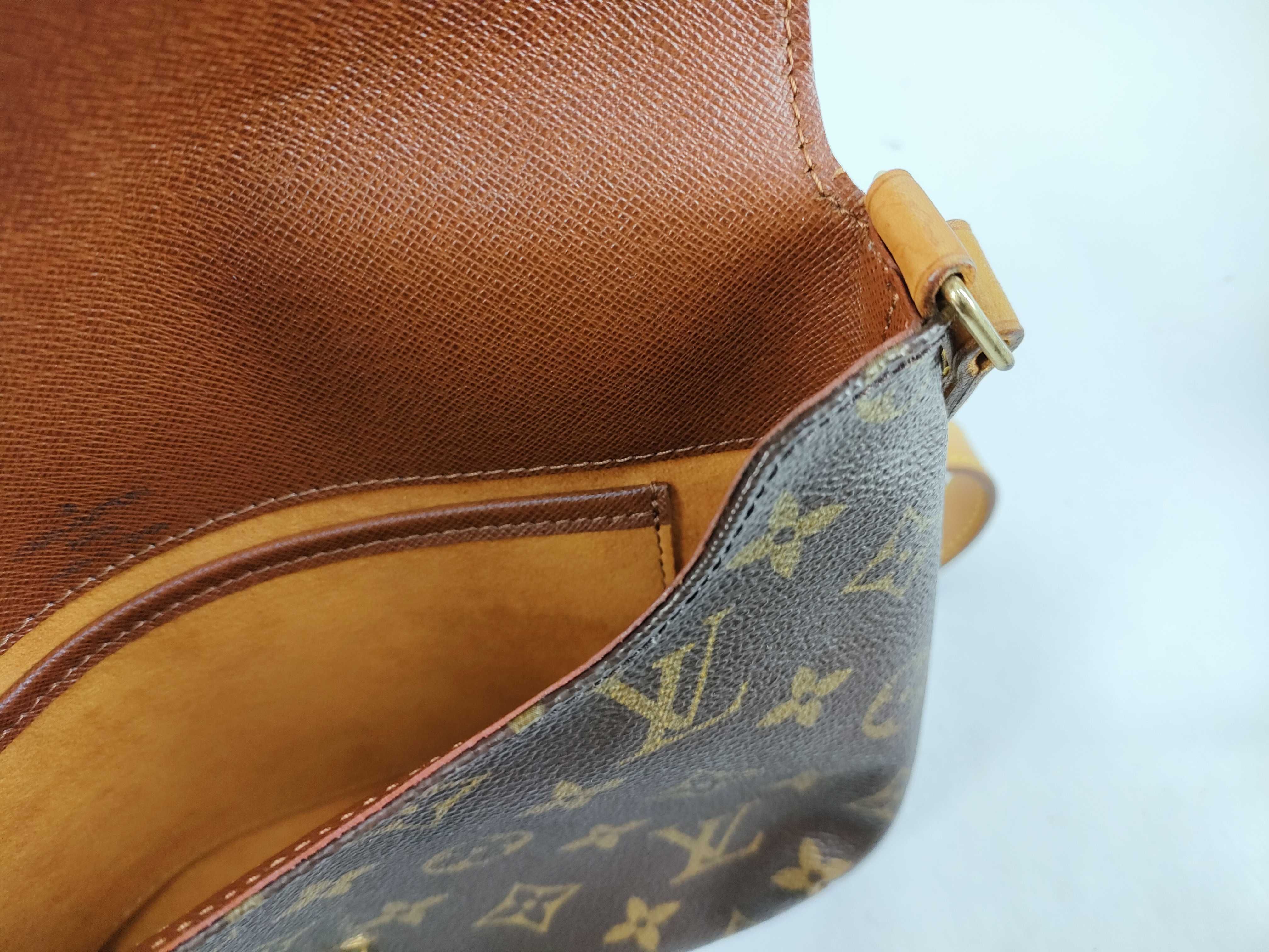 Monogram Louis Vuitton Musette Tango Bag Handbag — view 10