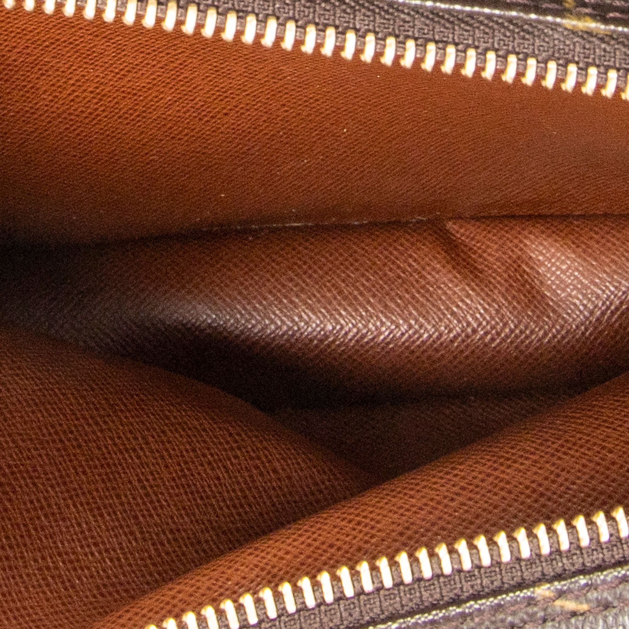 Amazone, Monogram — view 10