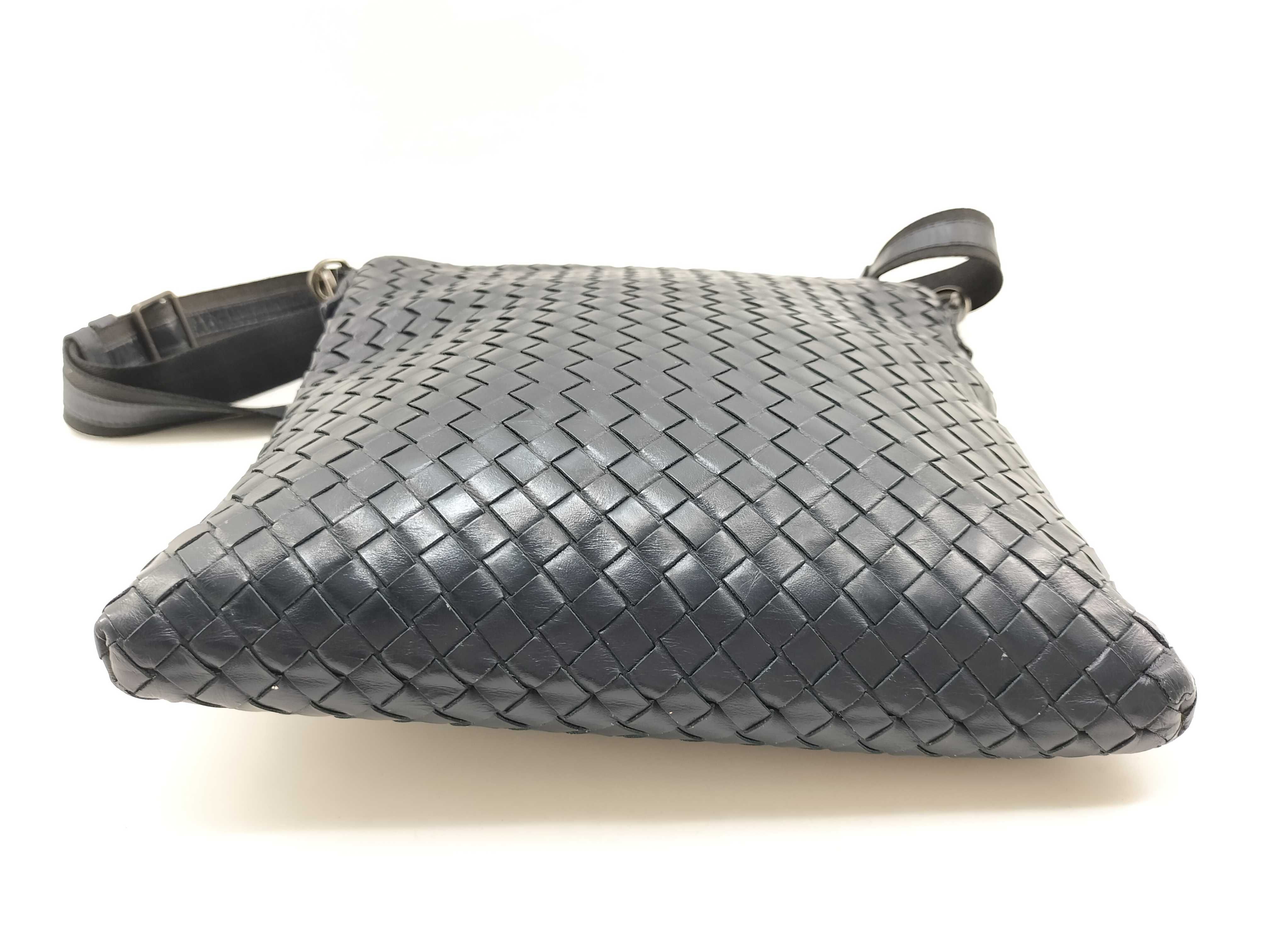 shoulder bag — view 3