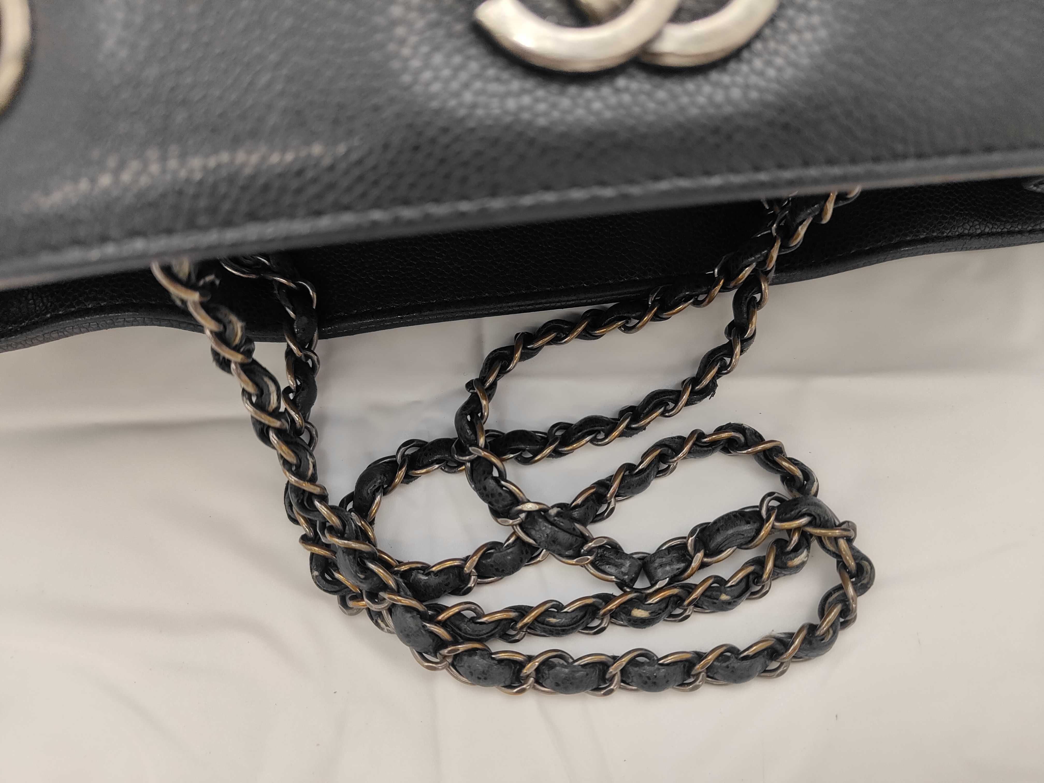 Caviar Tote Bag (Black) — view 3