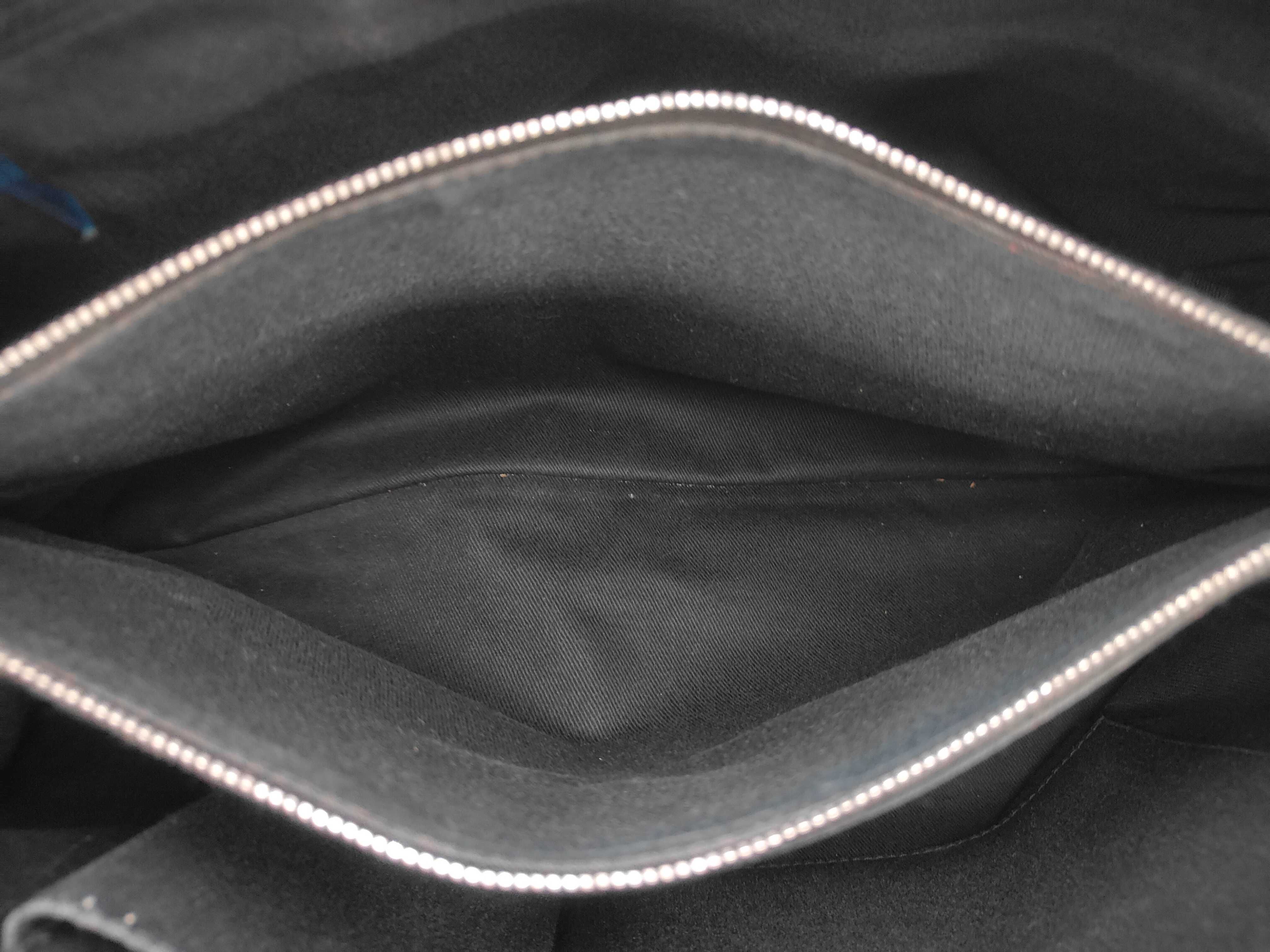 Caviar Tote Bag (Black) — view 9