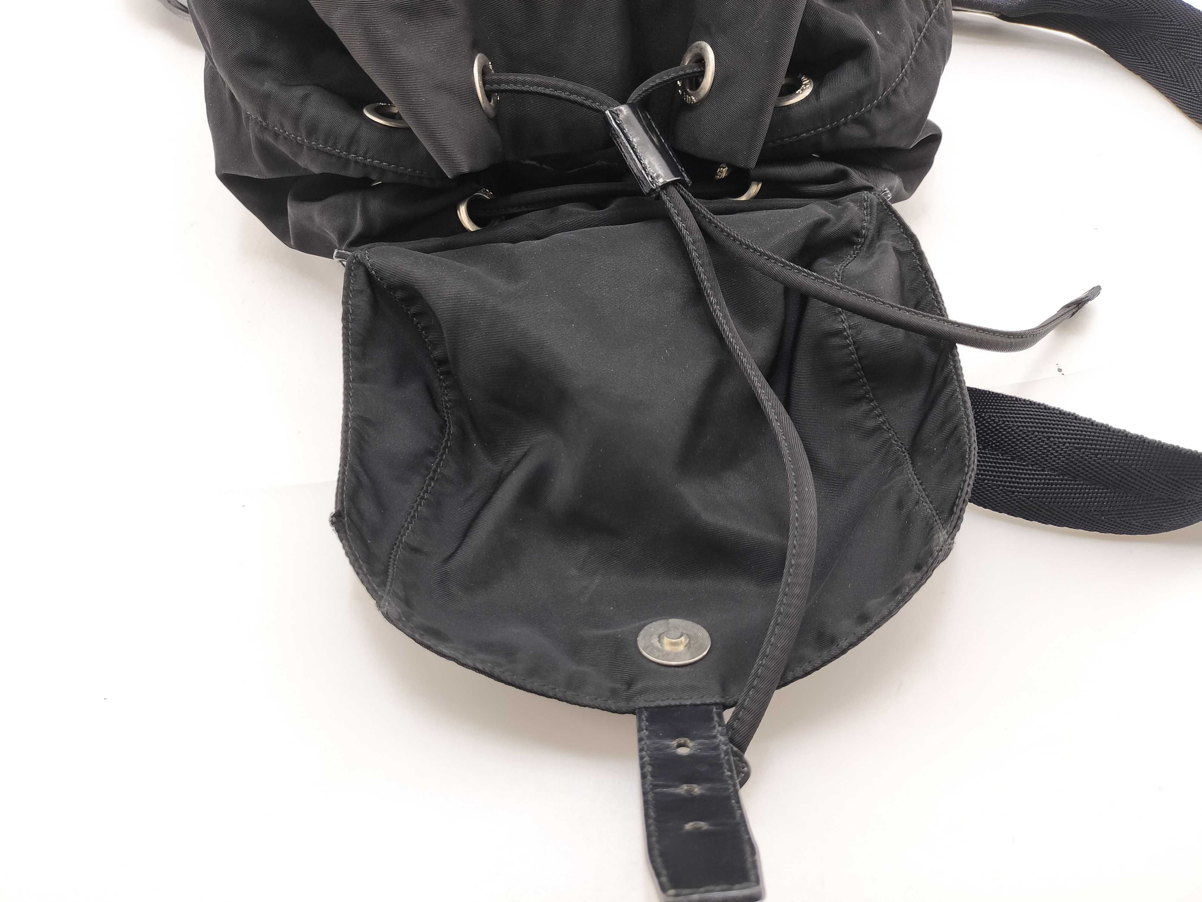 nylon backpack with triangular logo. — view 11
