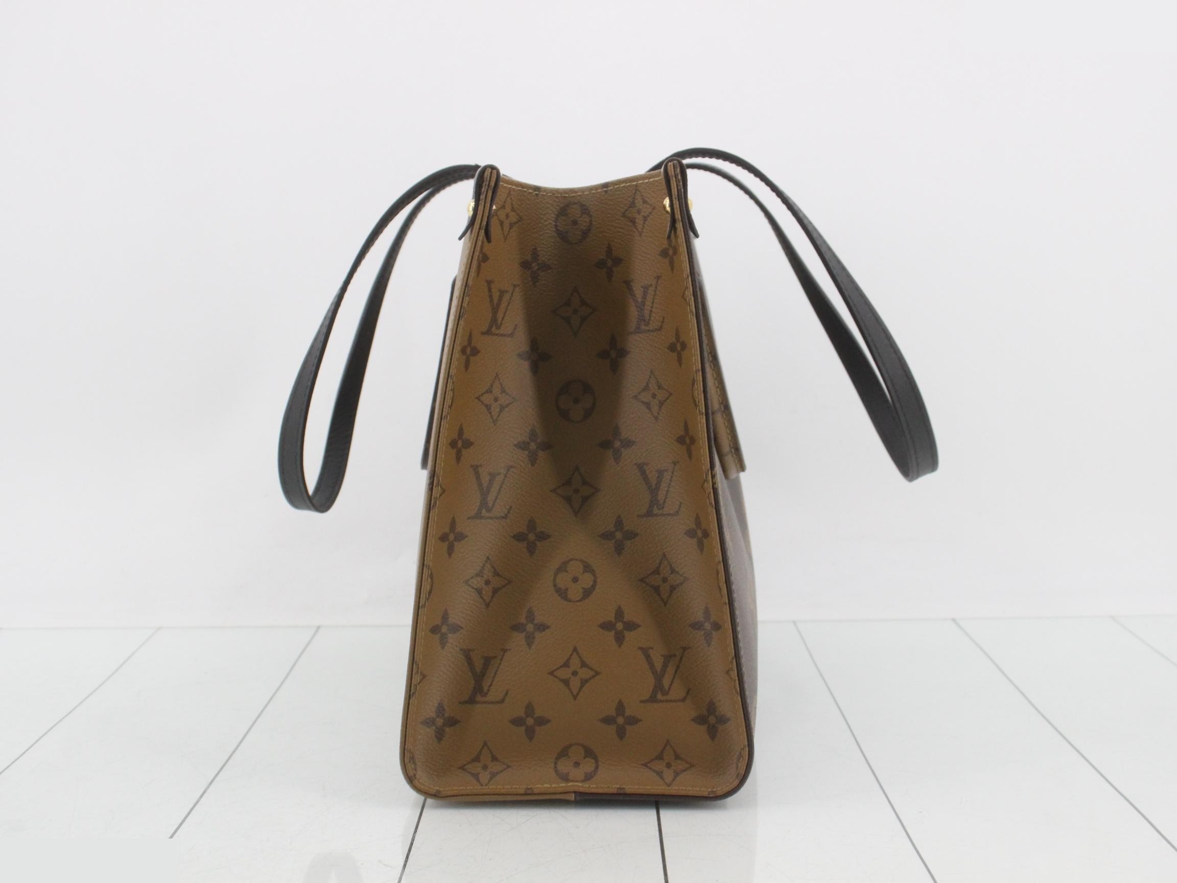 M45321 Monogram Reverse OnTheGo MM Tote Bag — view 4