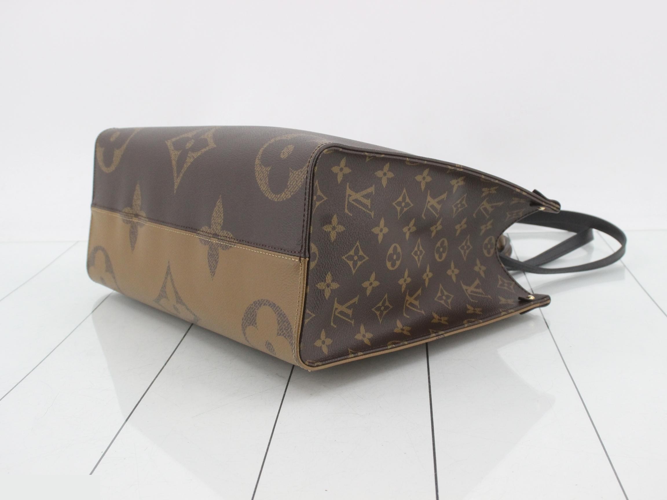 M45321 Monogram Reverse OnTheGo MM Tote Bag — view 6