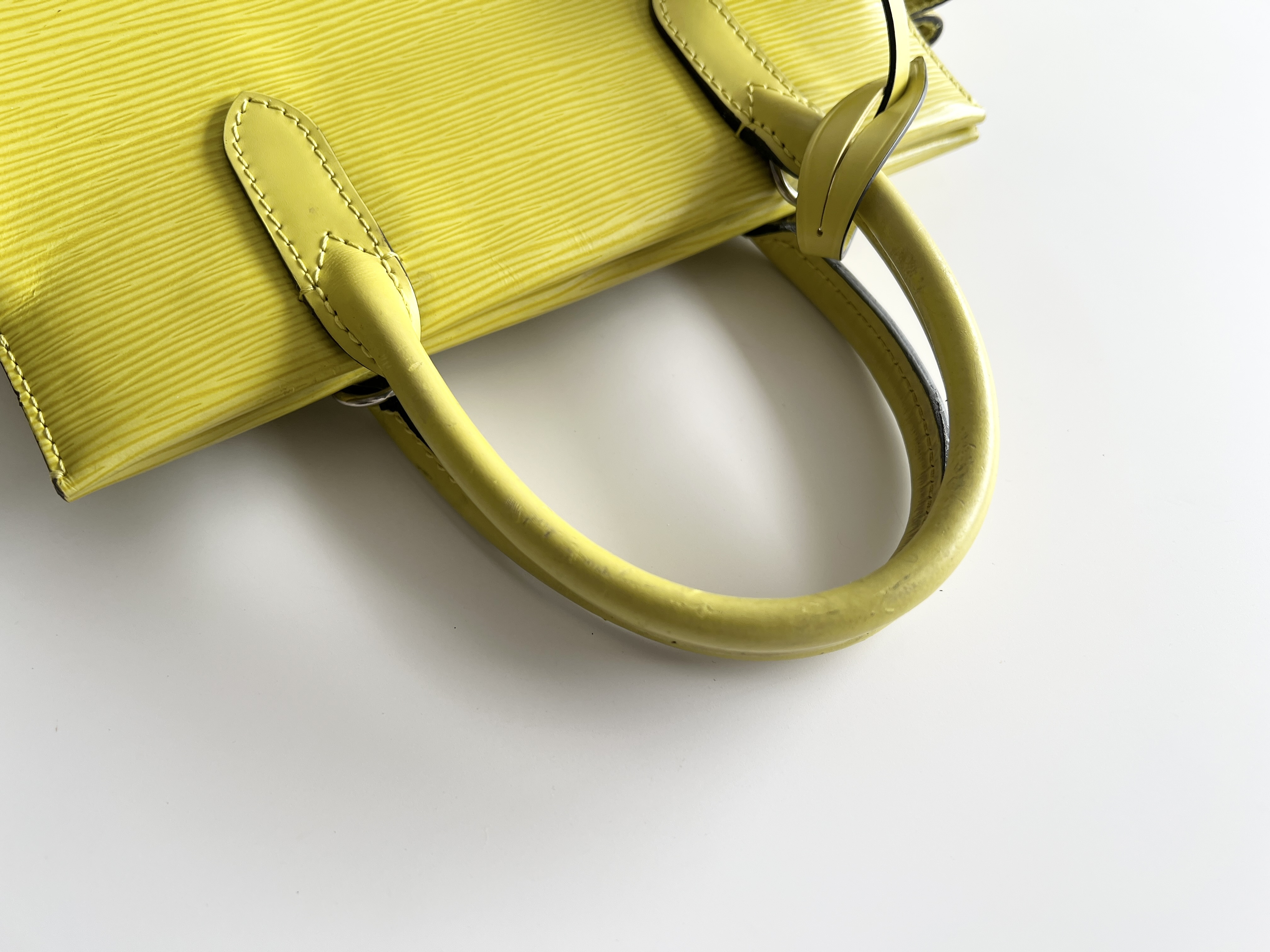 Epi Marly BB Leather 2-way Shoulder Bag/Handbag — view 4
