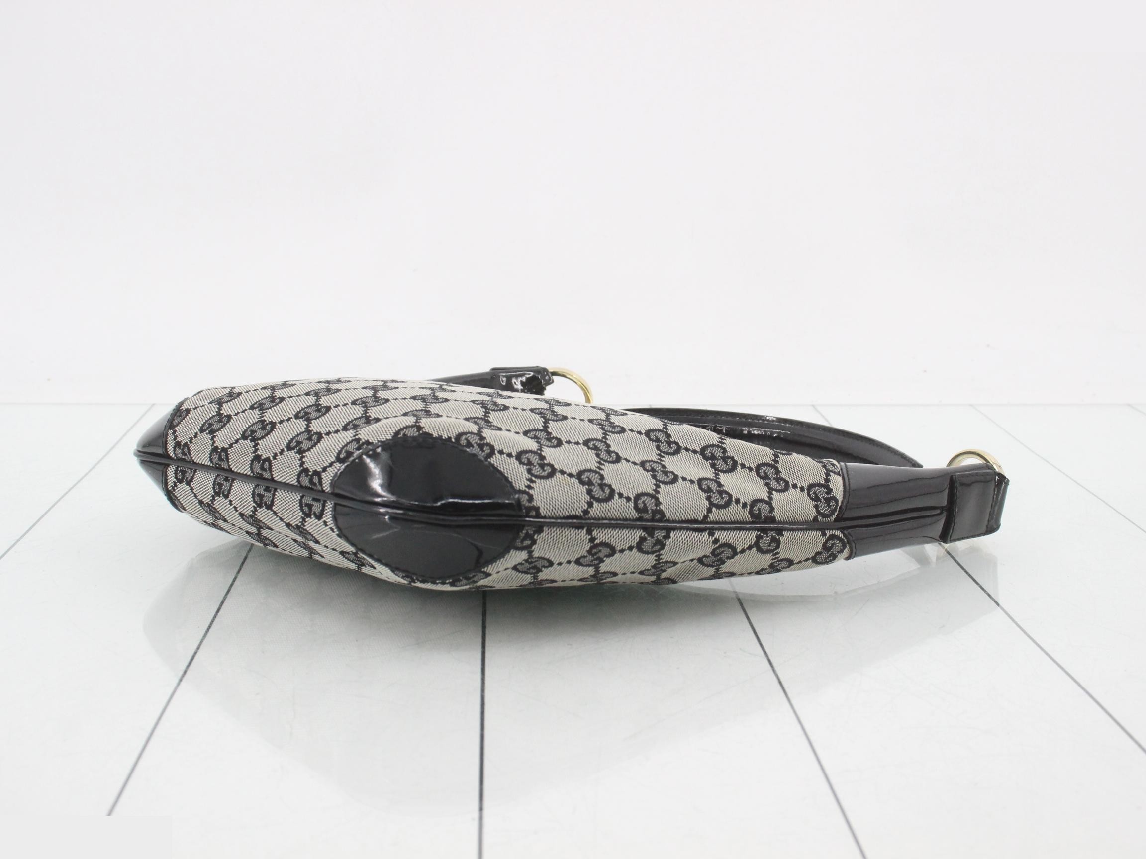 GG Canvas Croissant Hobo, Gray x Black, 22 x 18 x 2 cm — view 6