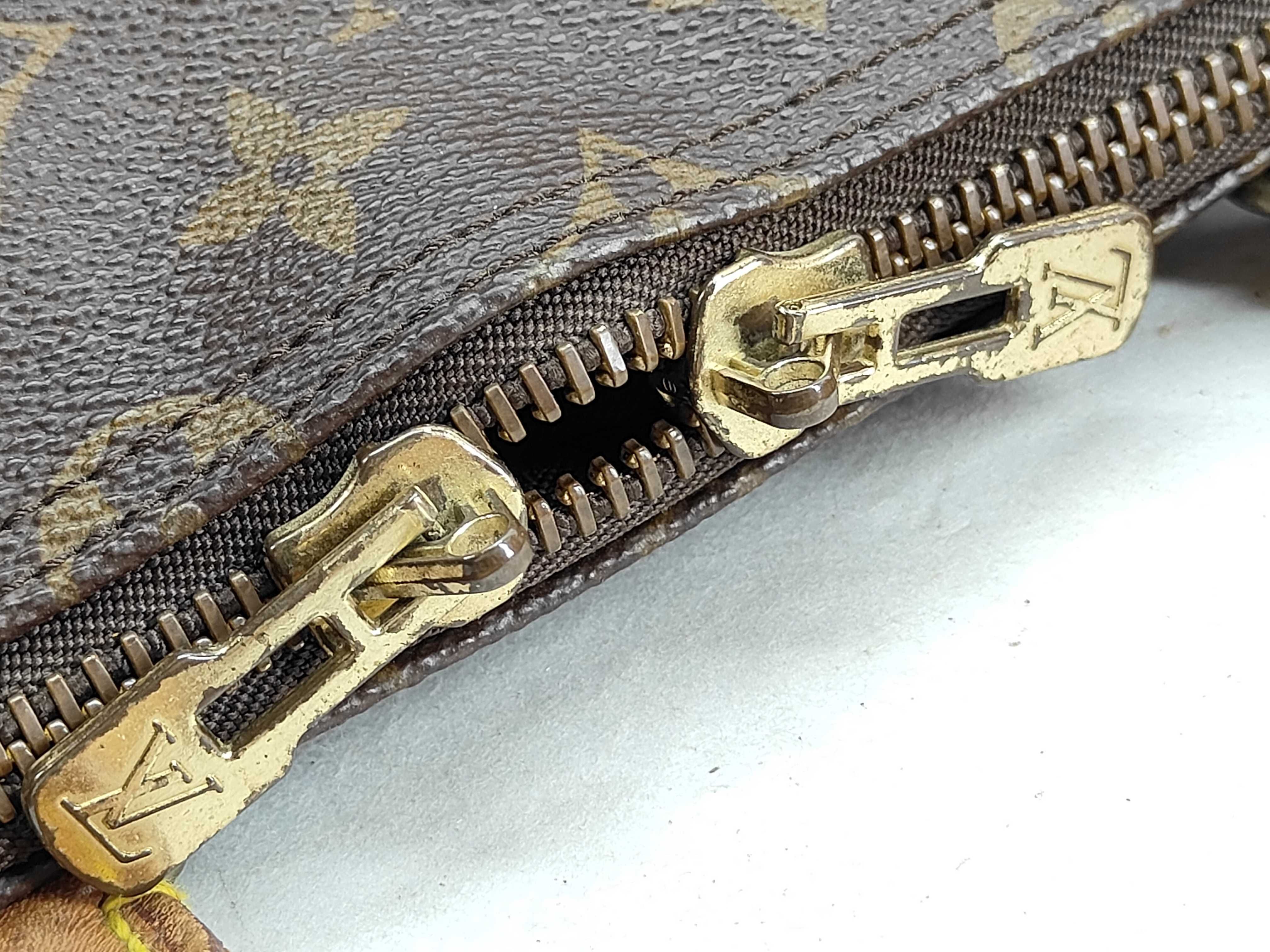 Monogram LV Keepall Bandoulière 55 Monogram Boston Bag — view 10