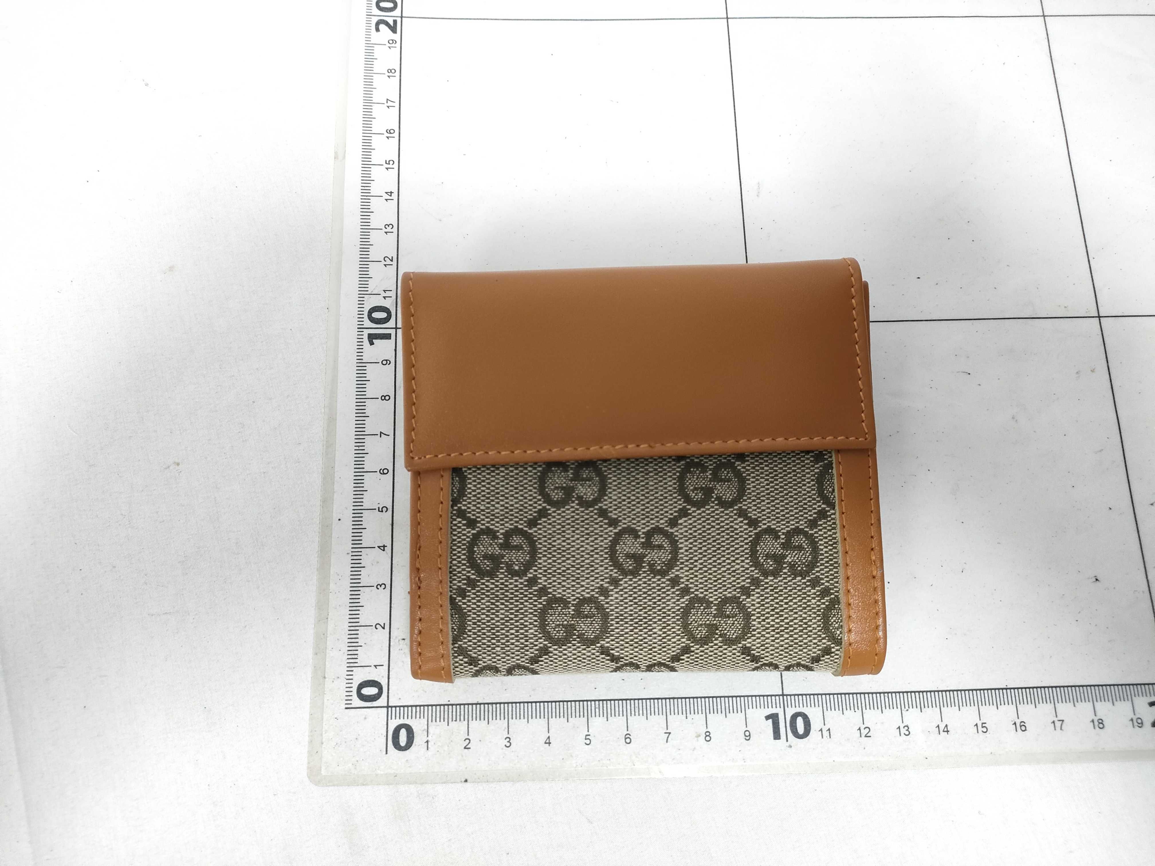 wallet — view 2