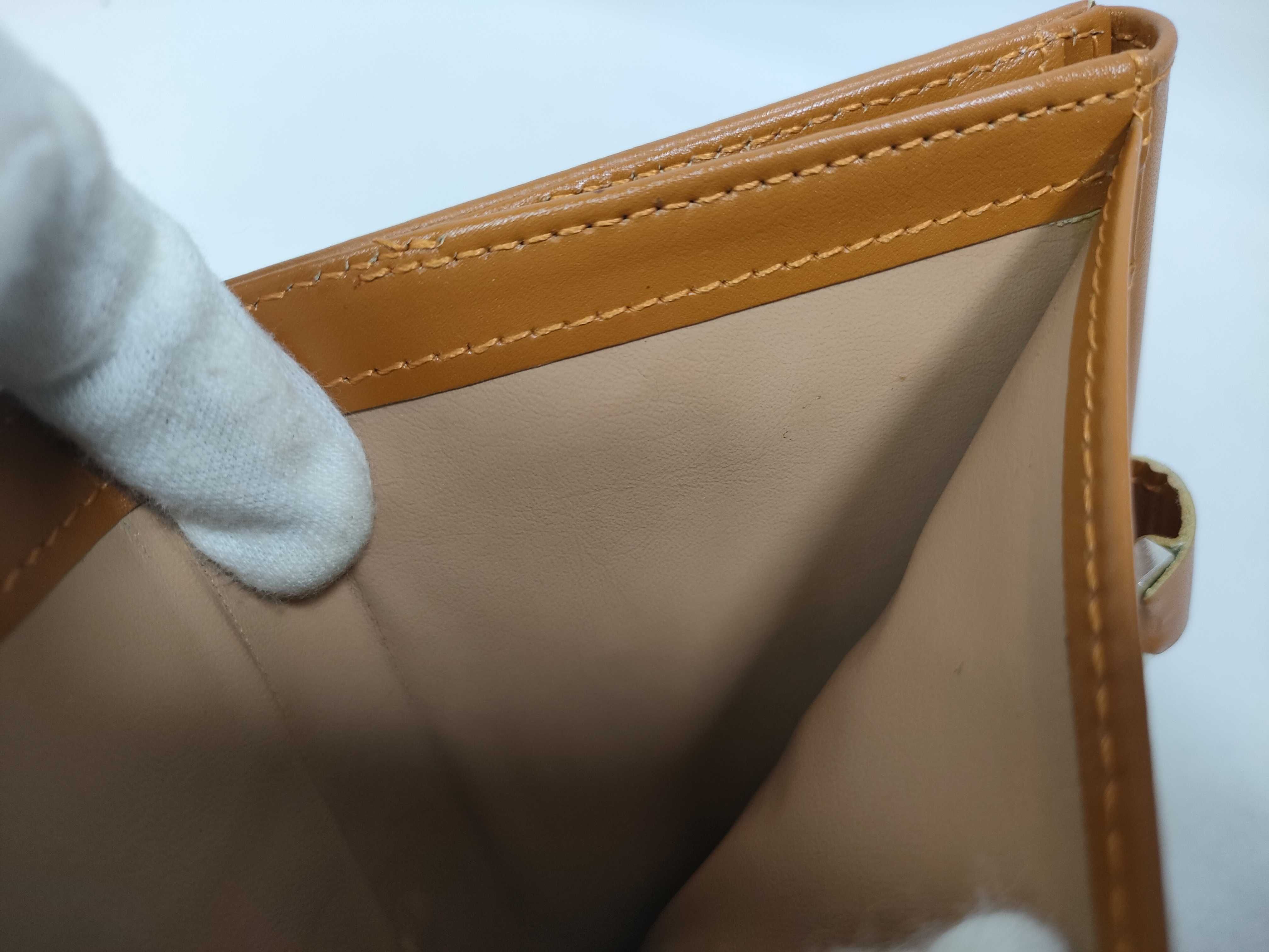 wallet — view 11