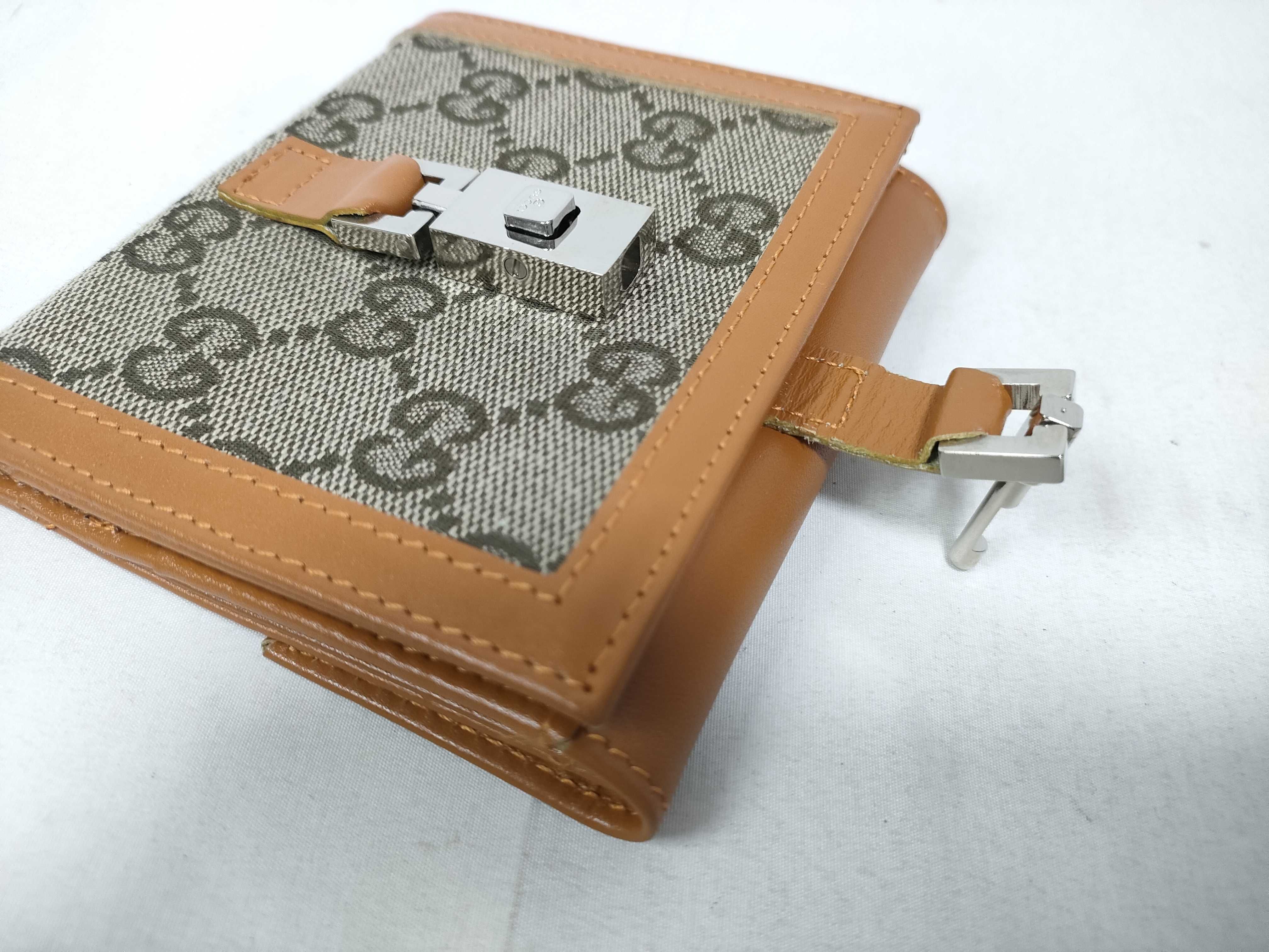 wallet — view 13