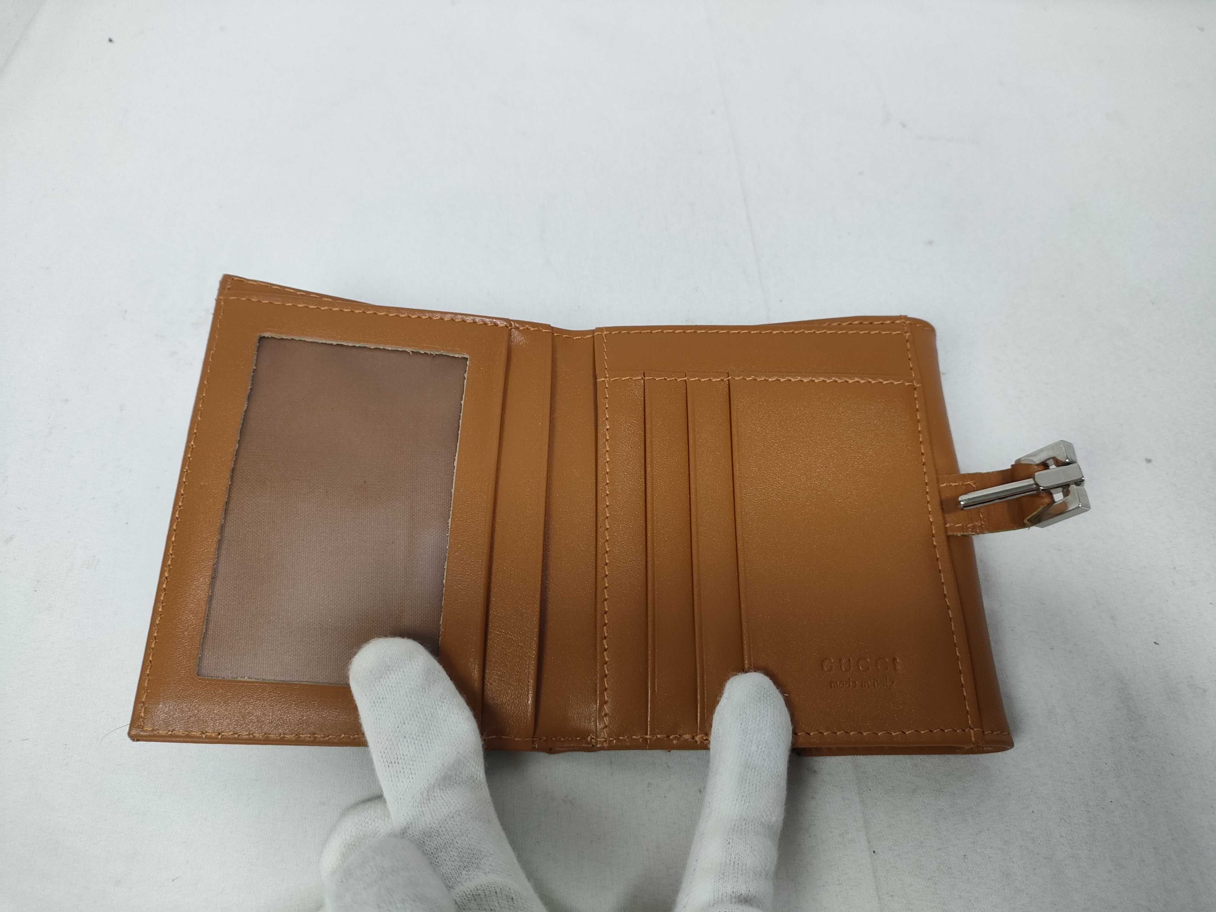 wallet — view 9