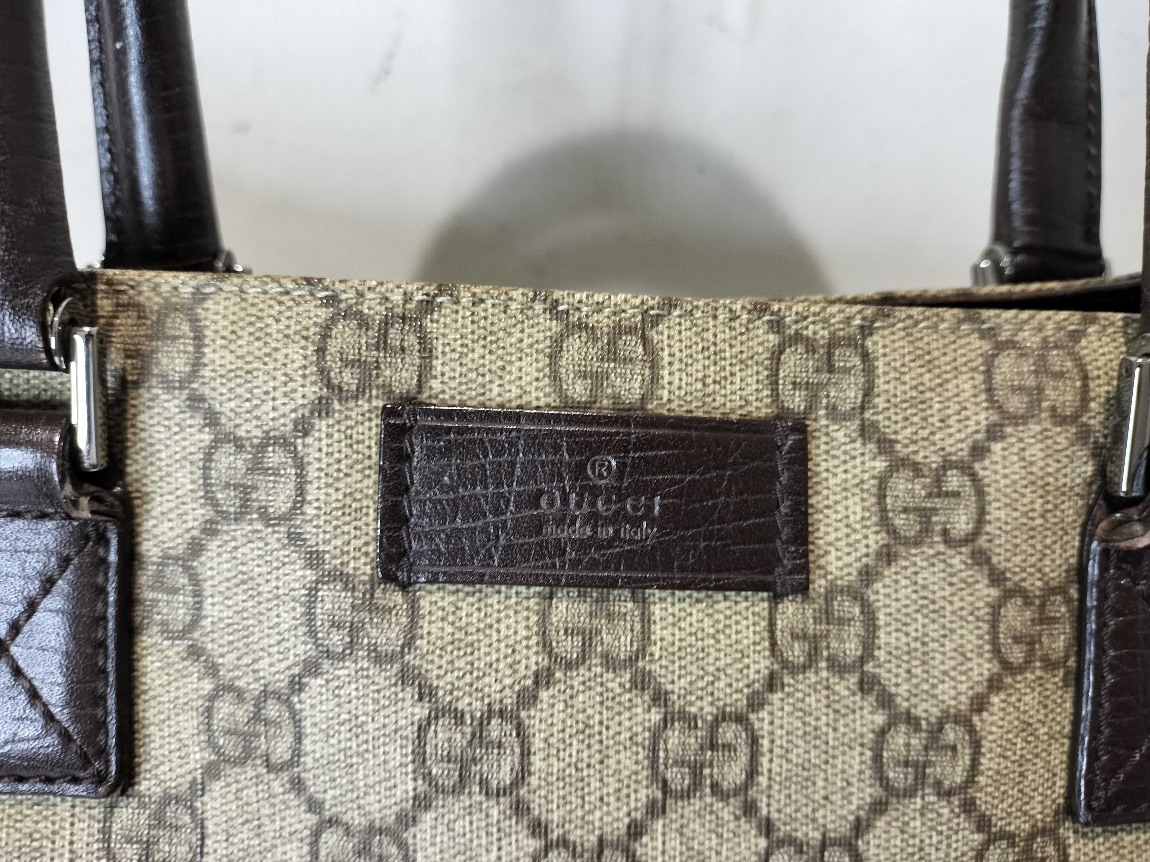 GG Supreme Tote Handbag — view 2