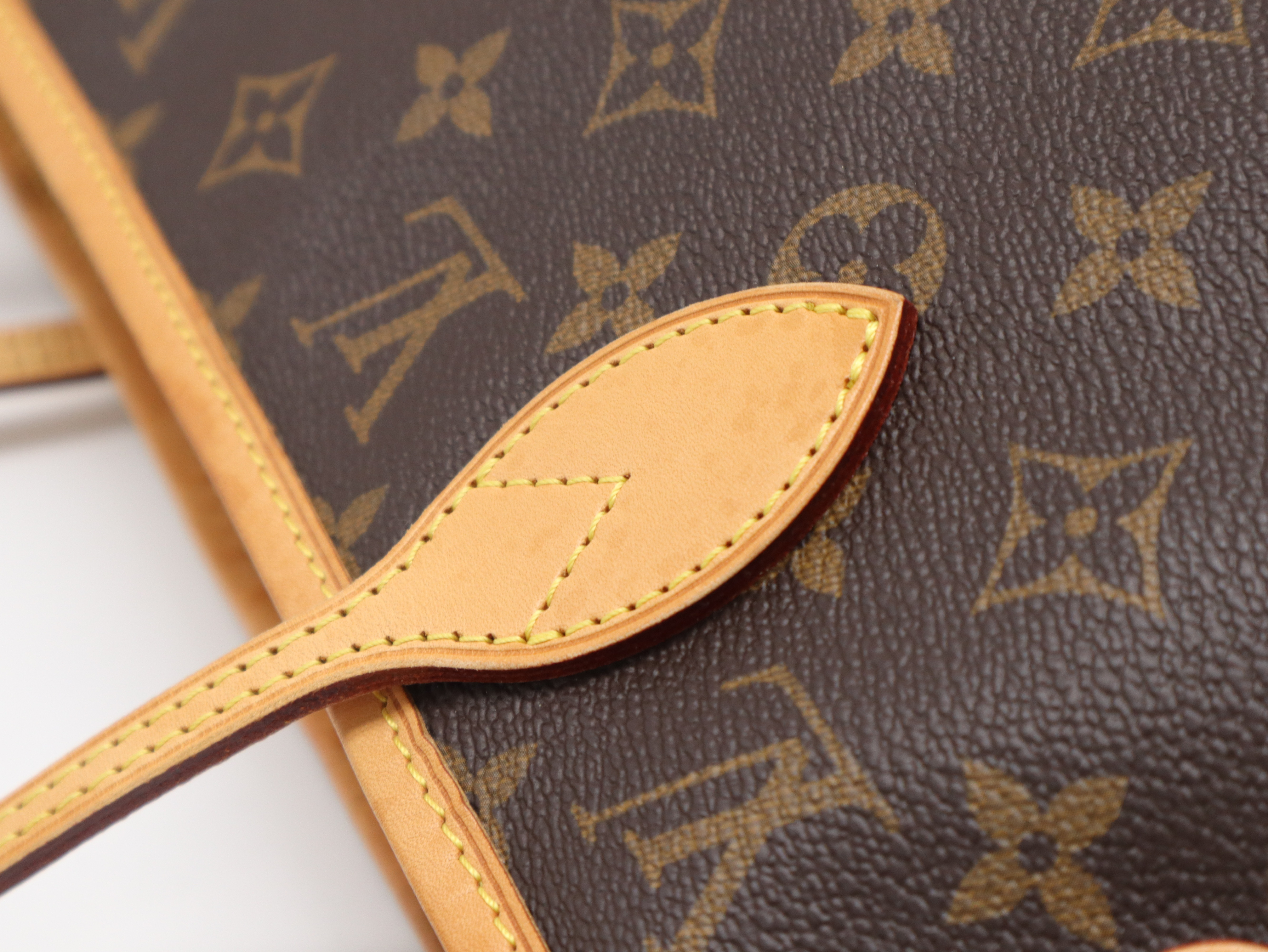 M40995 Monogram Neverfull MM Tote Bag with Dust Bag — view 8