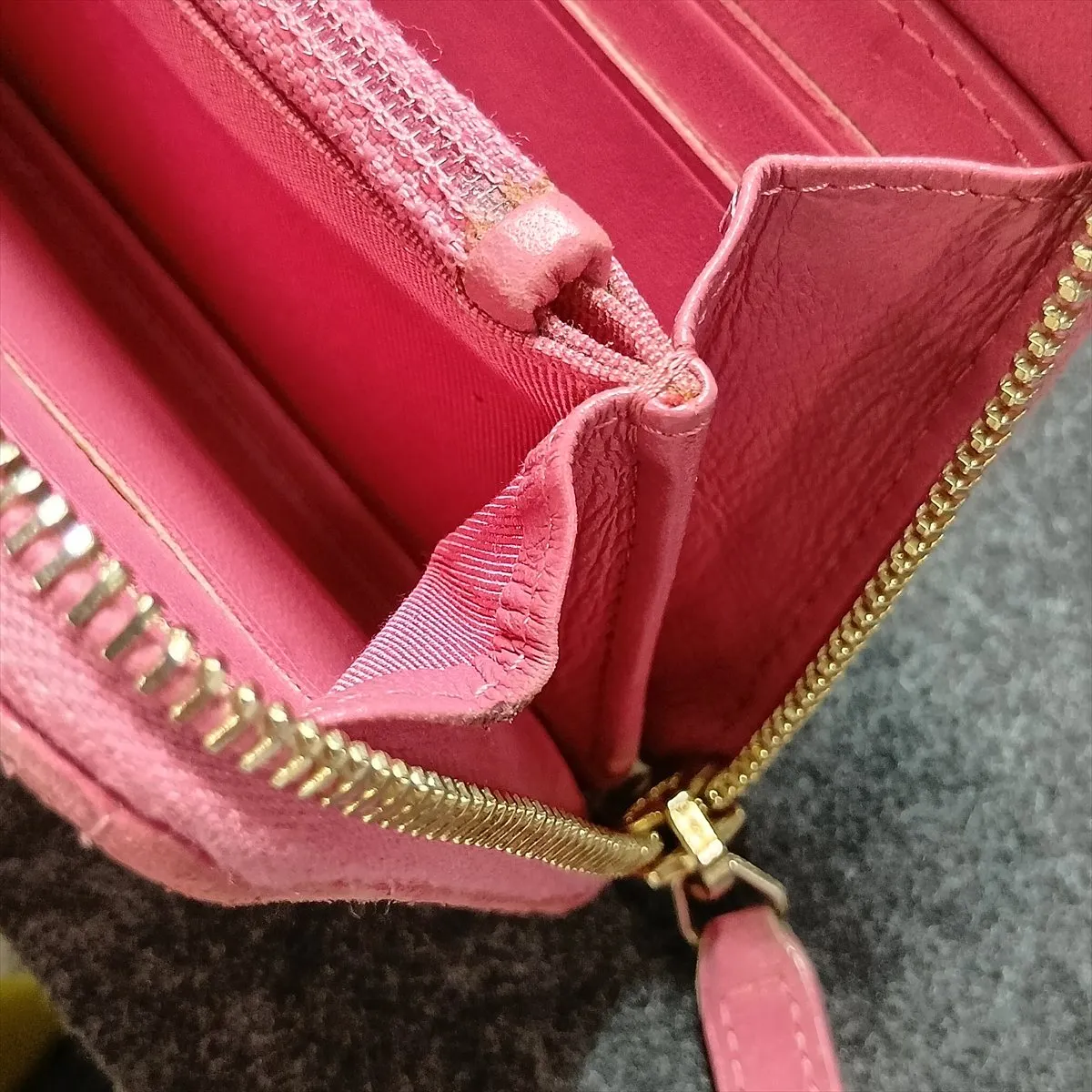 Matelassé Lambskin Long Wallet, Pink with Gold Hardware, 17896801 — view 12