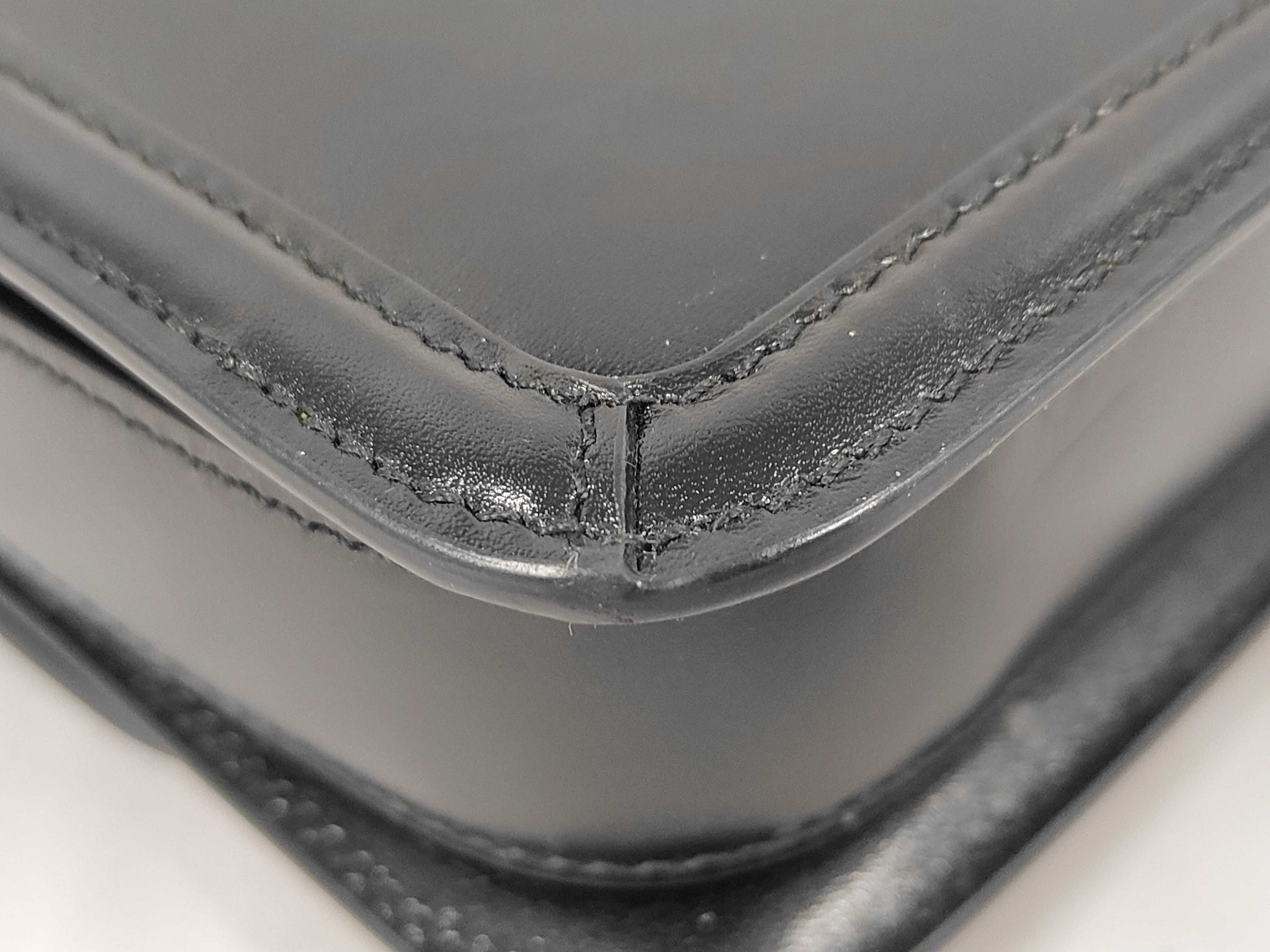 shoulder bag — view 3