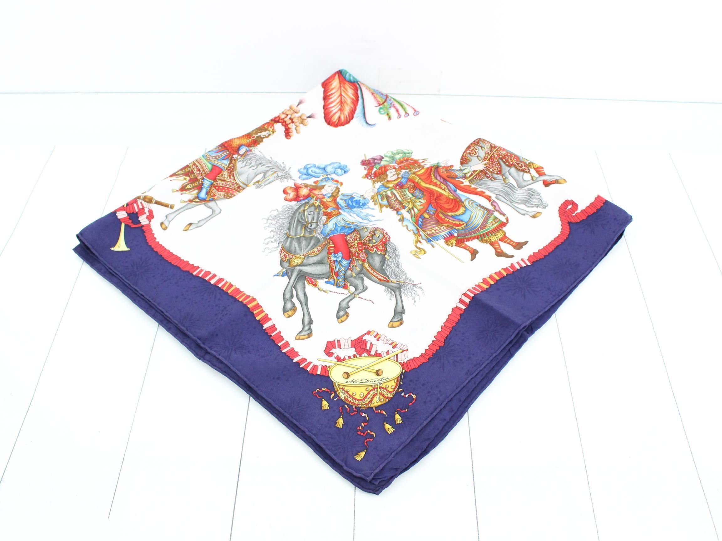 Carre 90 Scarf — view 2