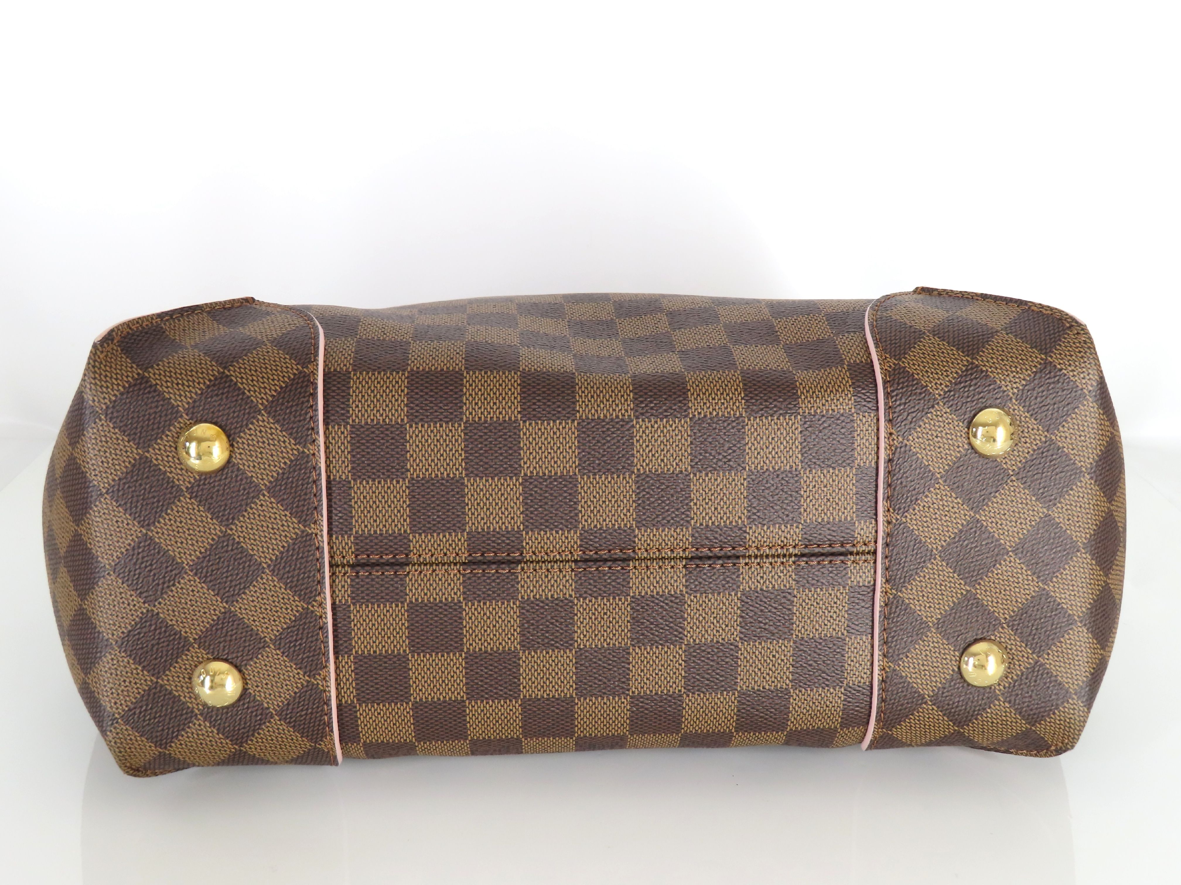 Damier Caissa Hobo SR1107 Shoulder Bag — view 8