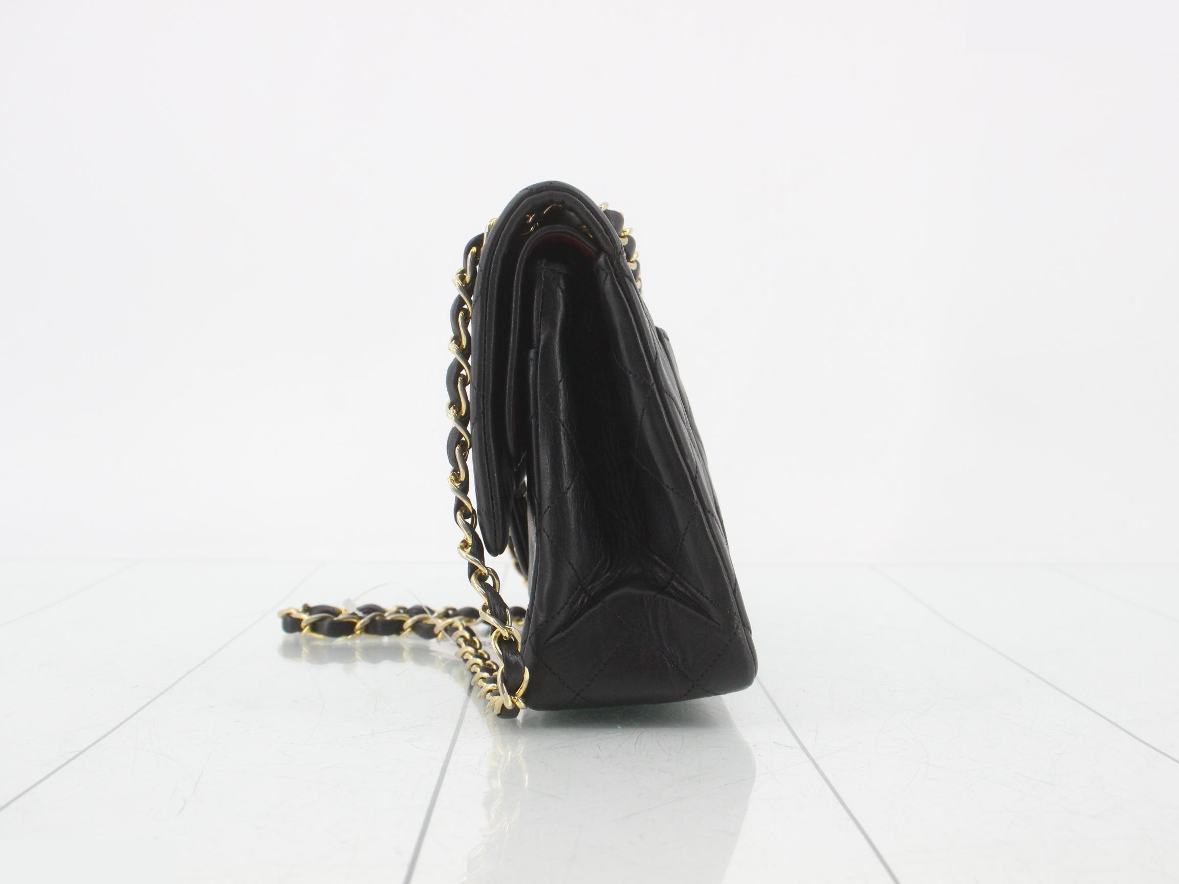 Matelassé (Bag) - Shoulder Bag with Double Flap — view 3