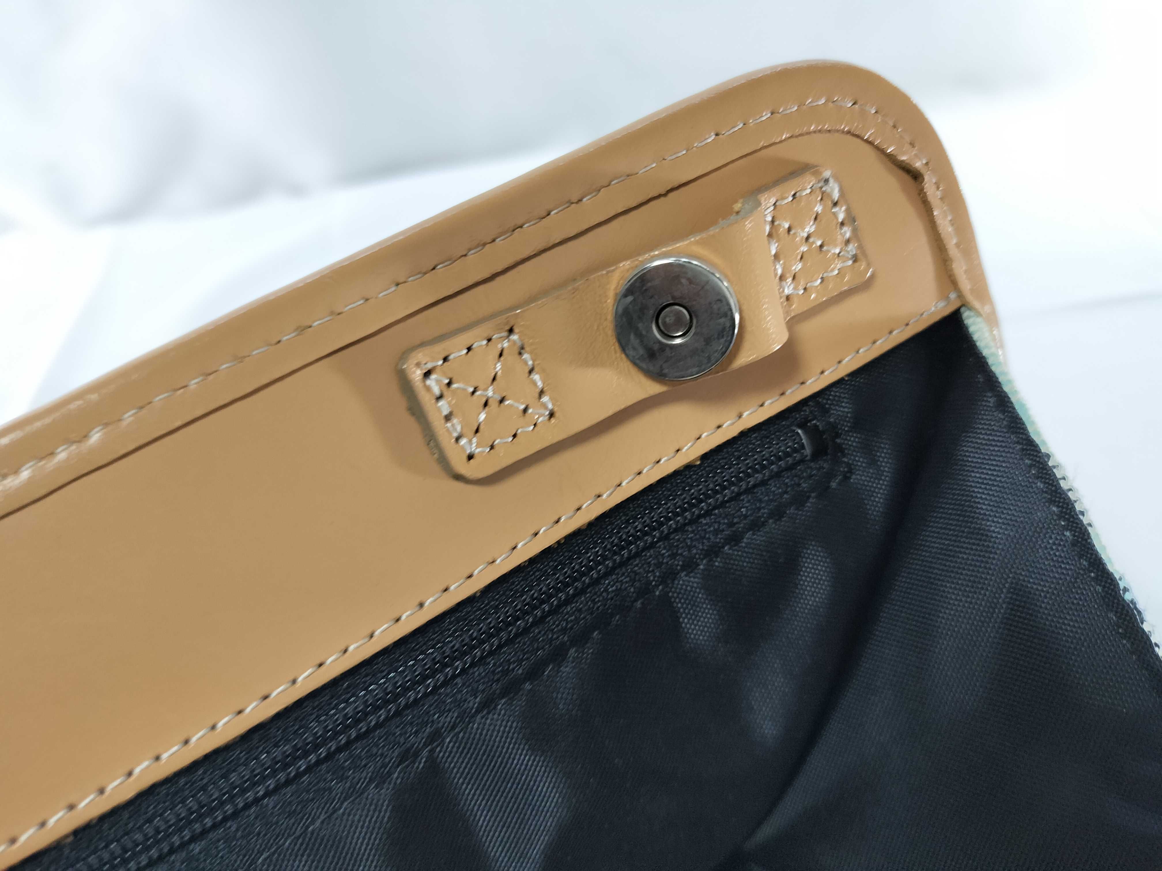 Blue Label Burberry Tote Bag — view 8