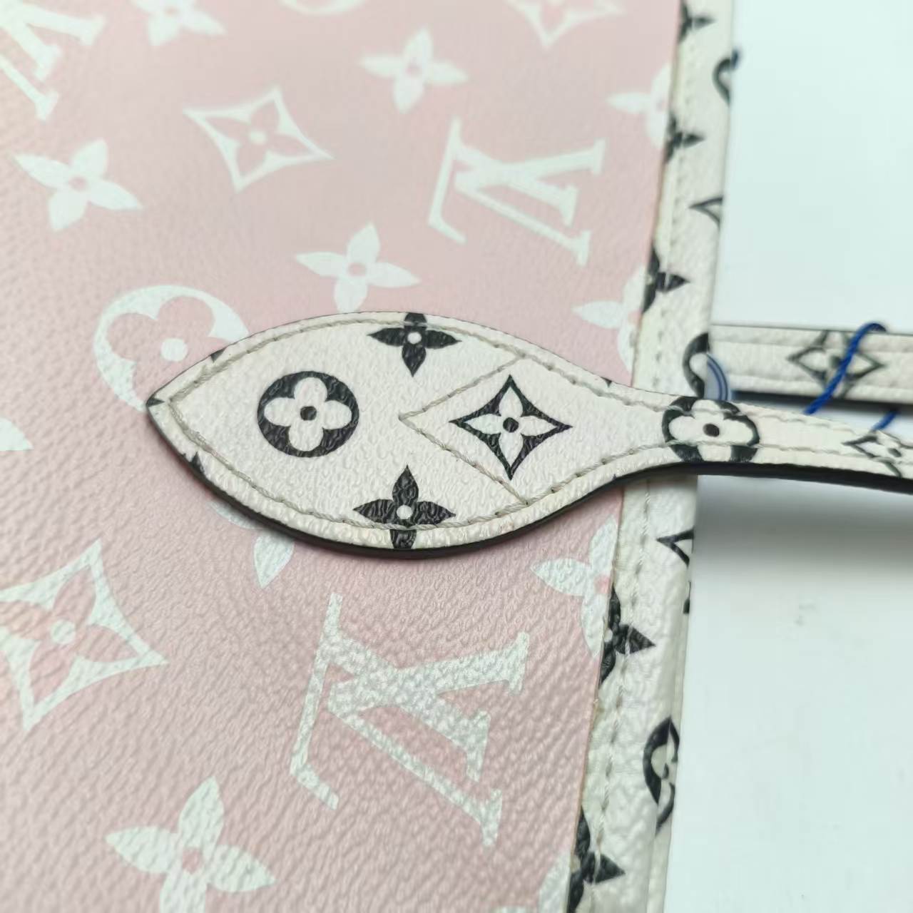 【*Shipped from: China*】LOUIS VUITTON Neverfull PU Handbag — view 11