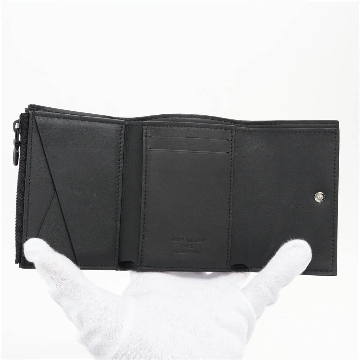 Monogram Shadow Victor Wallet M12635 Black Compact Wallet RFID Reactive — view 4