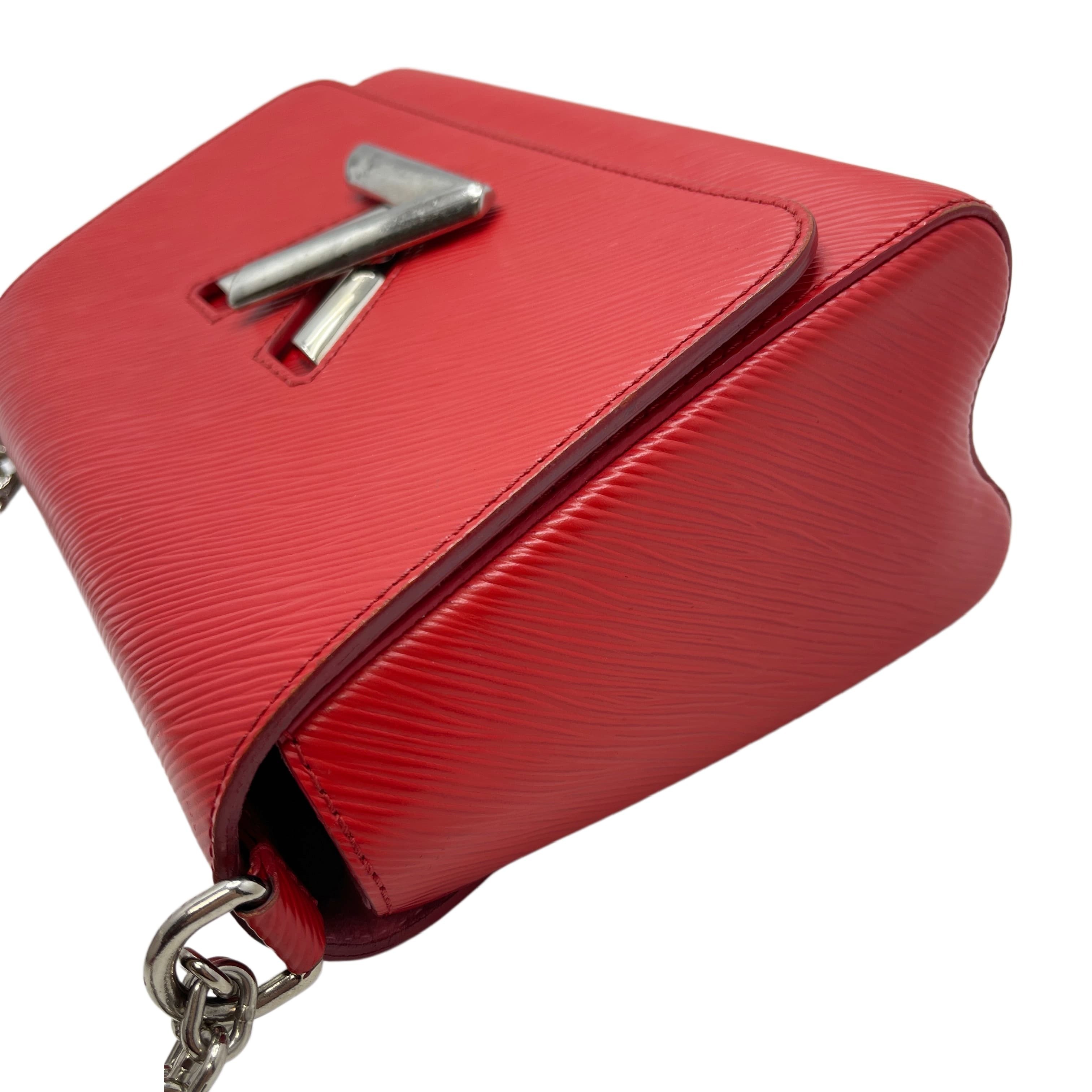 Twist MM Shoulder Bag — view 3
