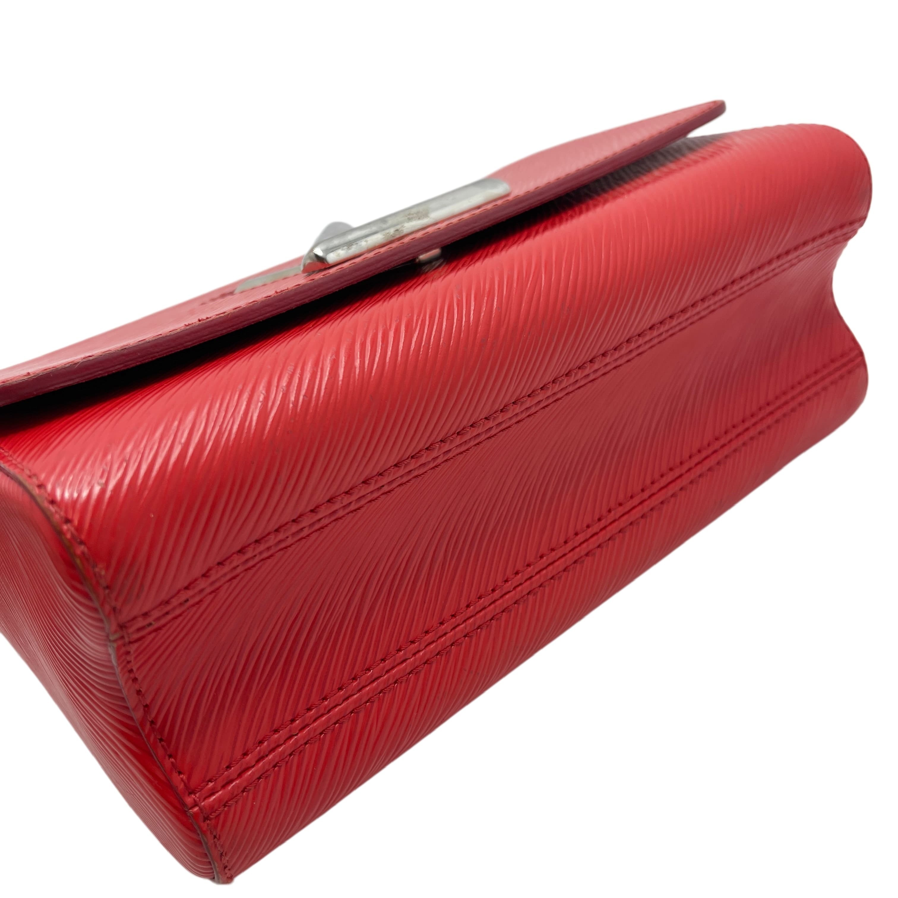 Twist MM Shoulder Bag — view 5