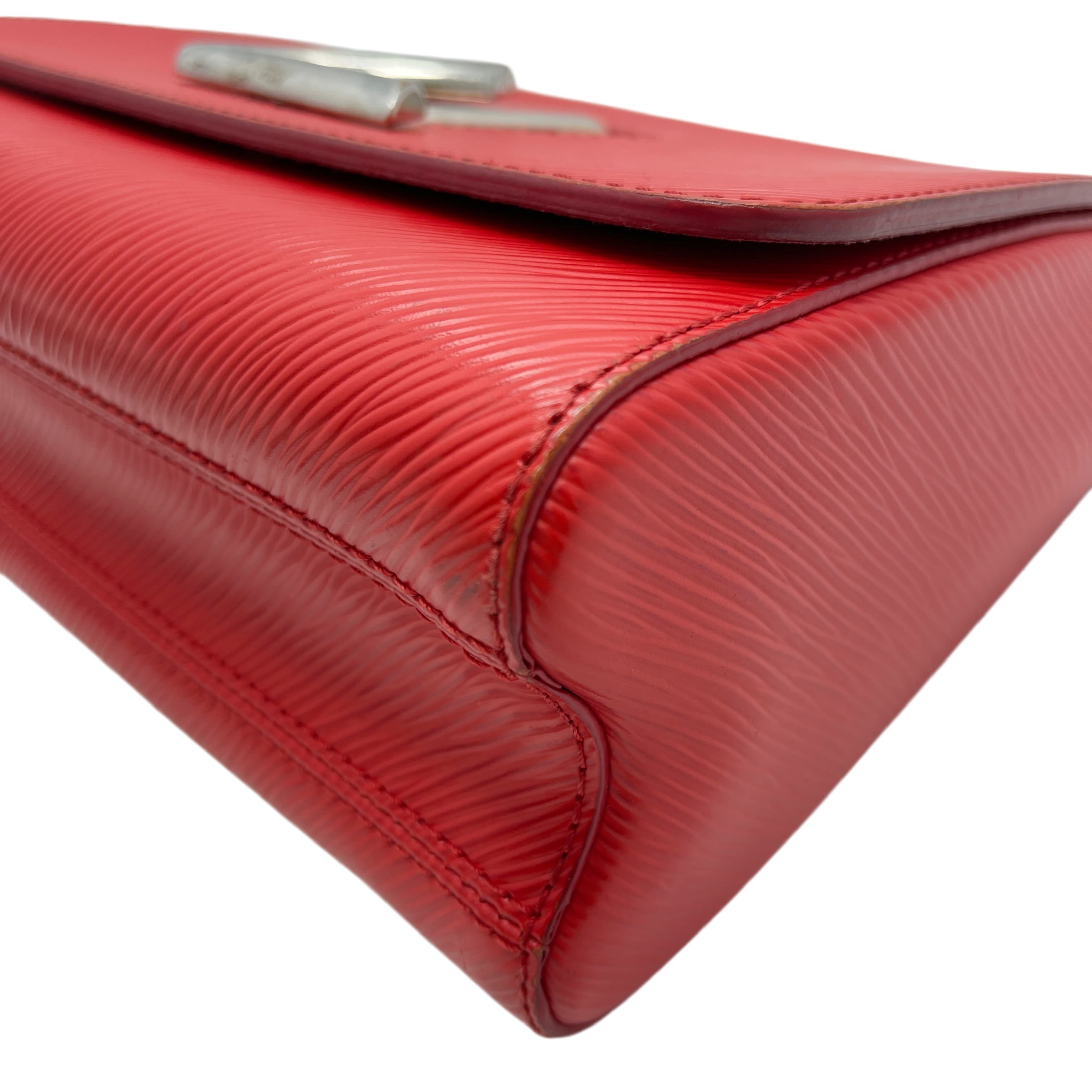 Twist MM Shoulder Bag — view 6