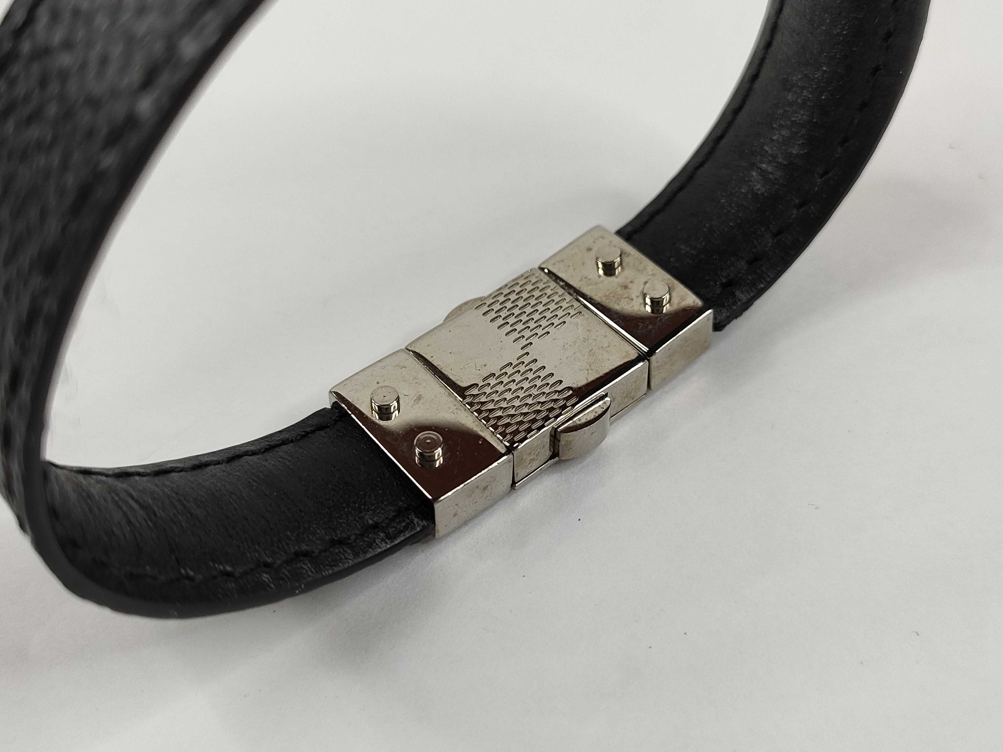 Damier Graphite LV Damier Graphite Reversible Bracelet Bracelet/Bangle — view 3