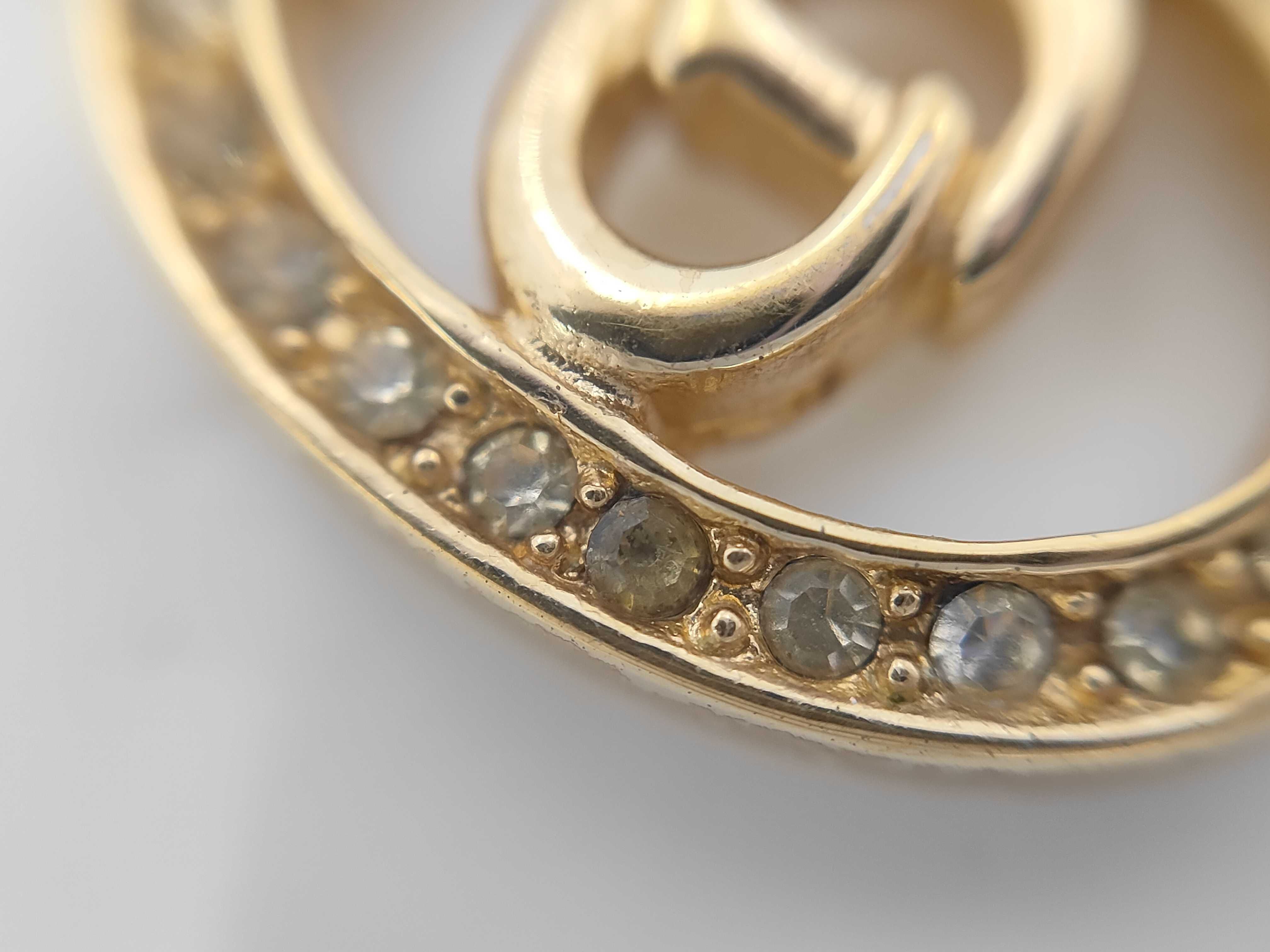 pendant top — view 4