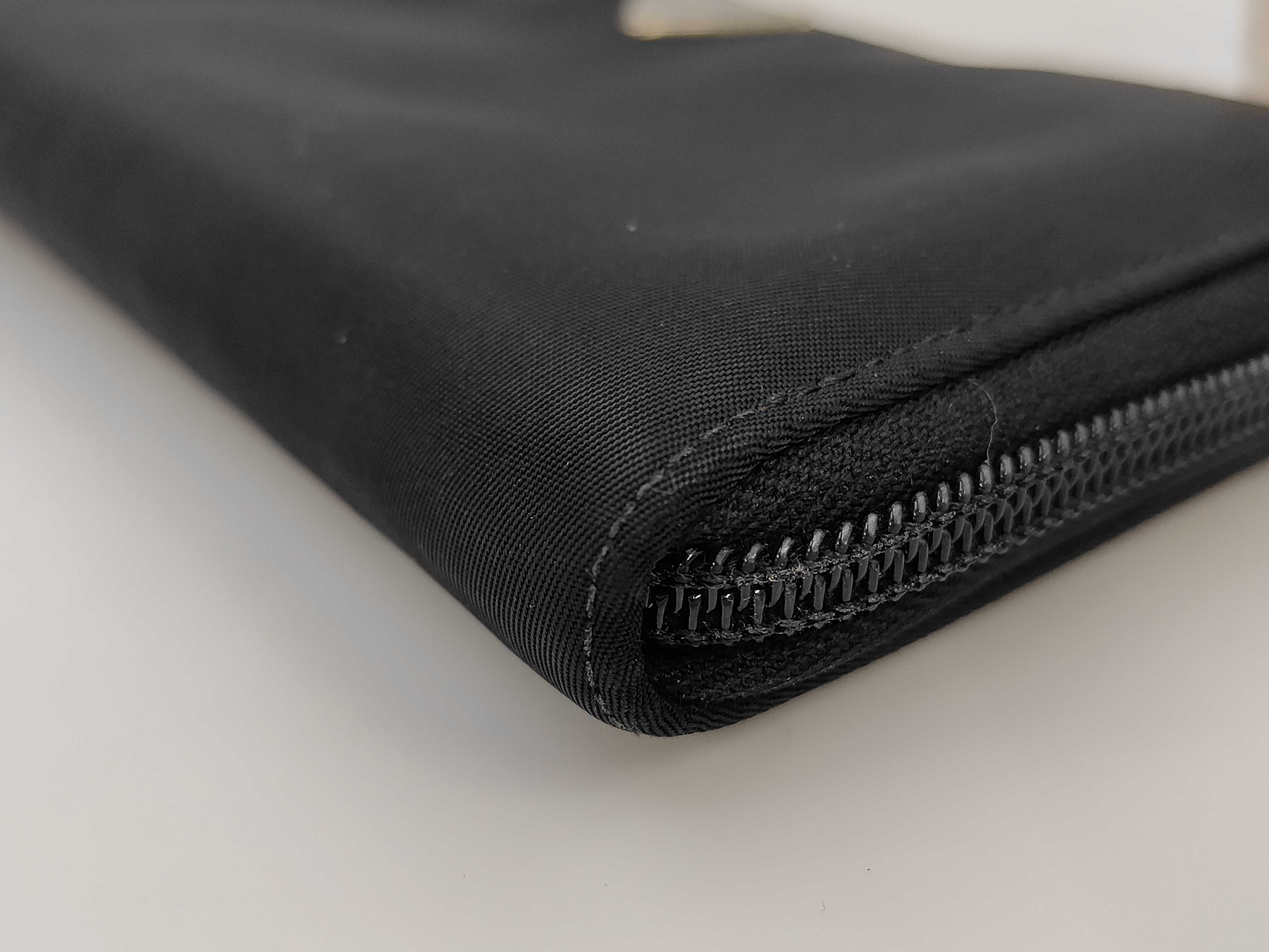 wallet — view 3