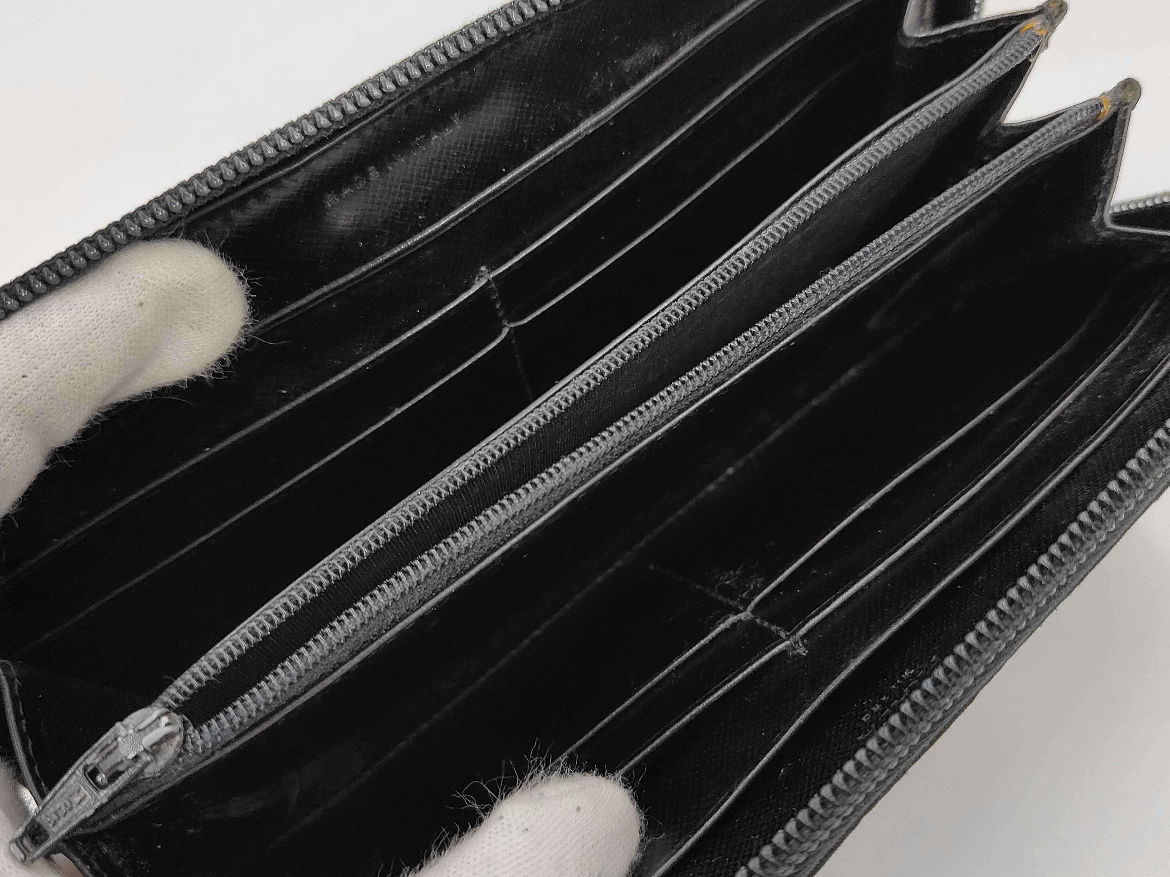 wallet — view 4