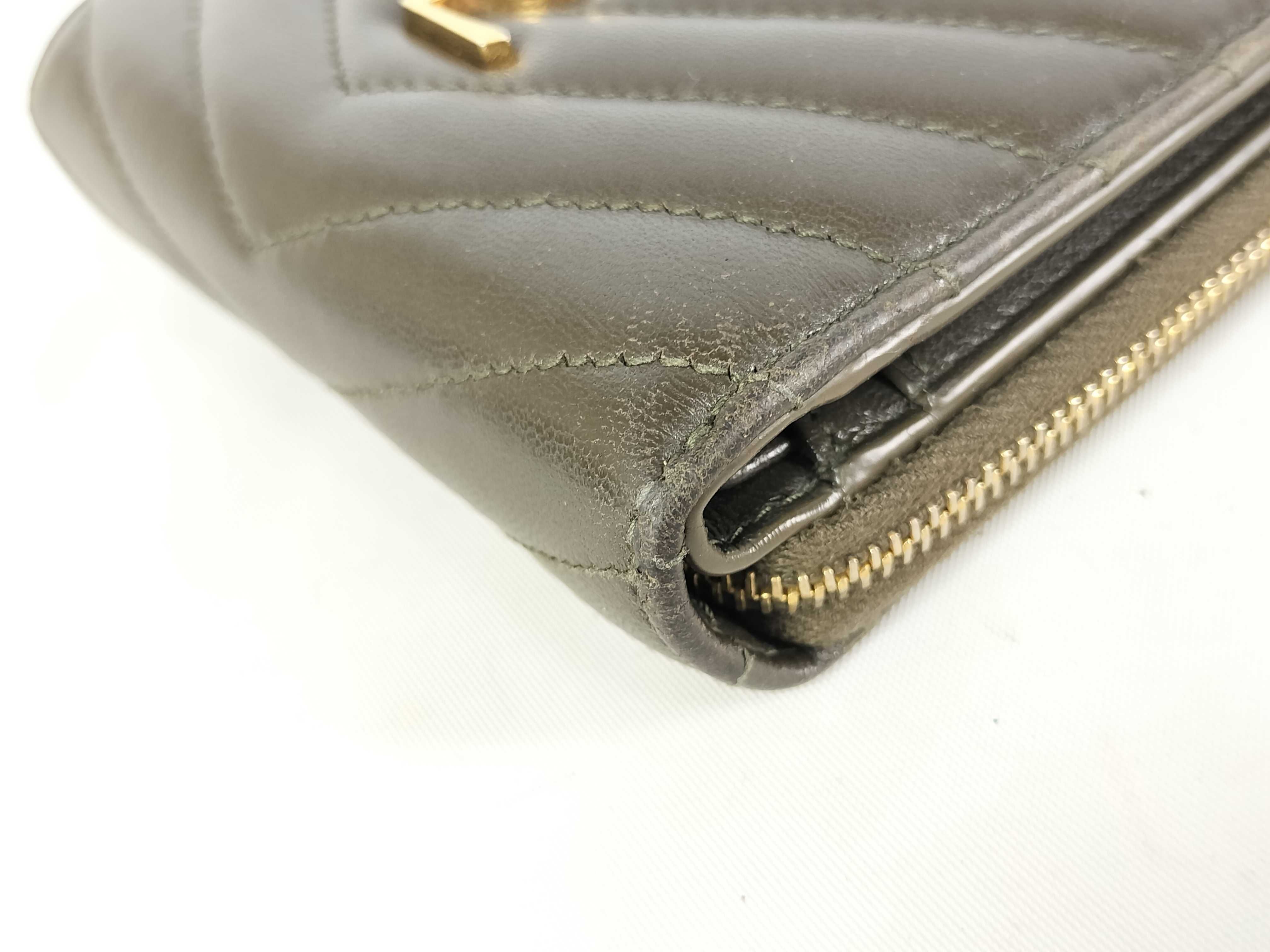 Round Zip Folding Wallet, Khaki — view 2