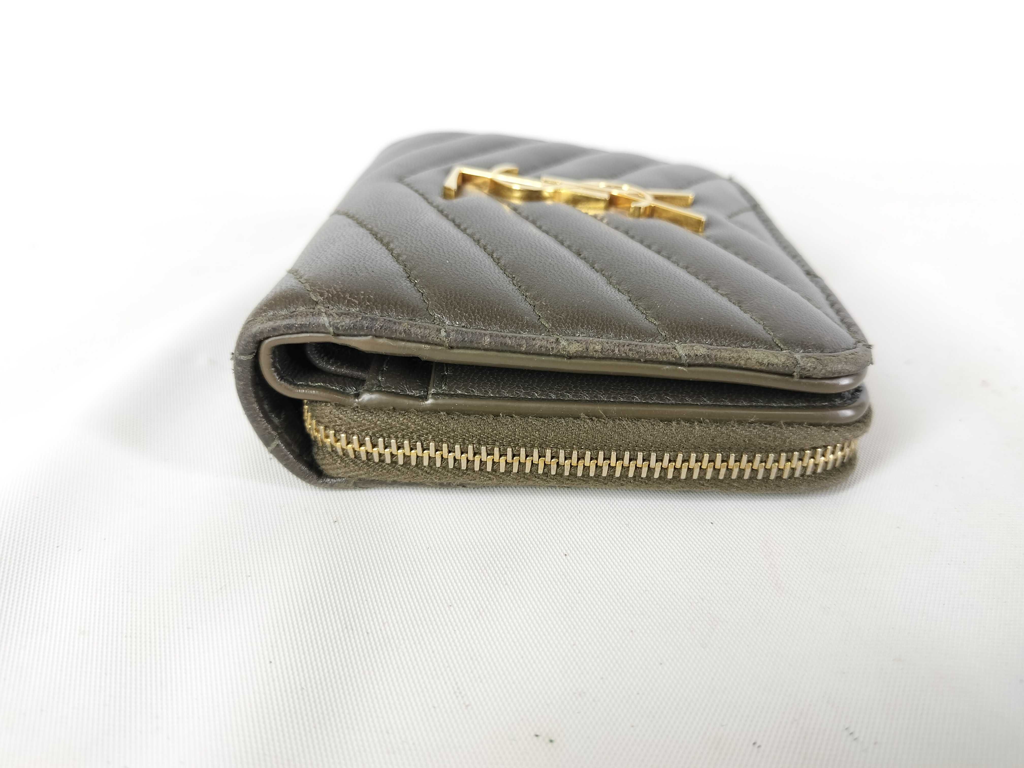 Round Zip Folding Wallet, Khaki — view 3