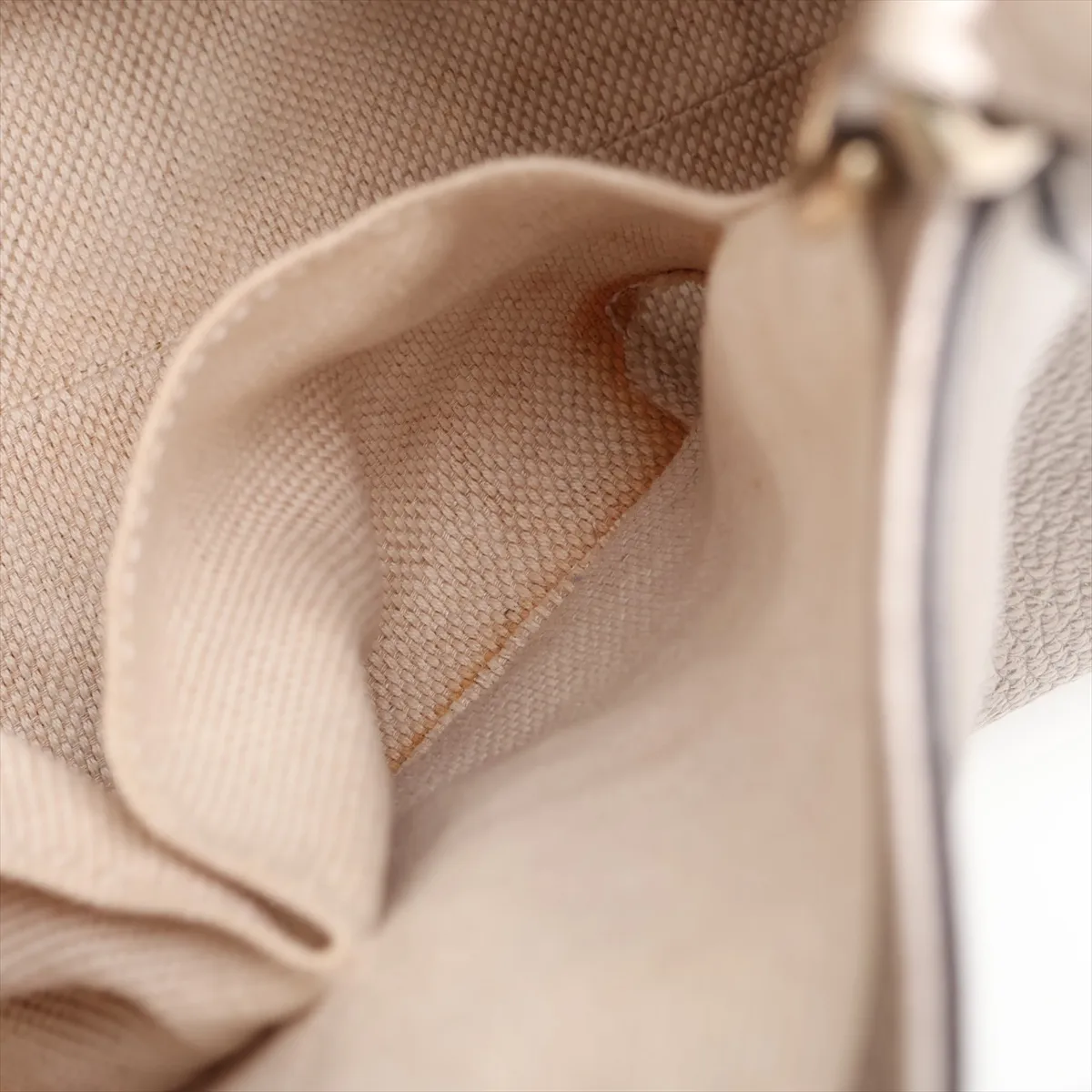 Soho 336751 Leather 2-Way Handbag Gold — view 11